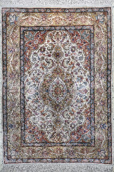 Image Seiden Kayseri fein, Türkei, Mitte 20.Jhd, reine Naturseide, ca. 128 x 92 cm, ...