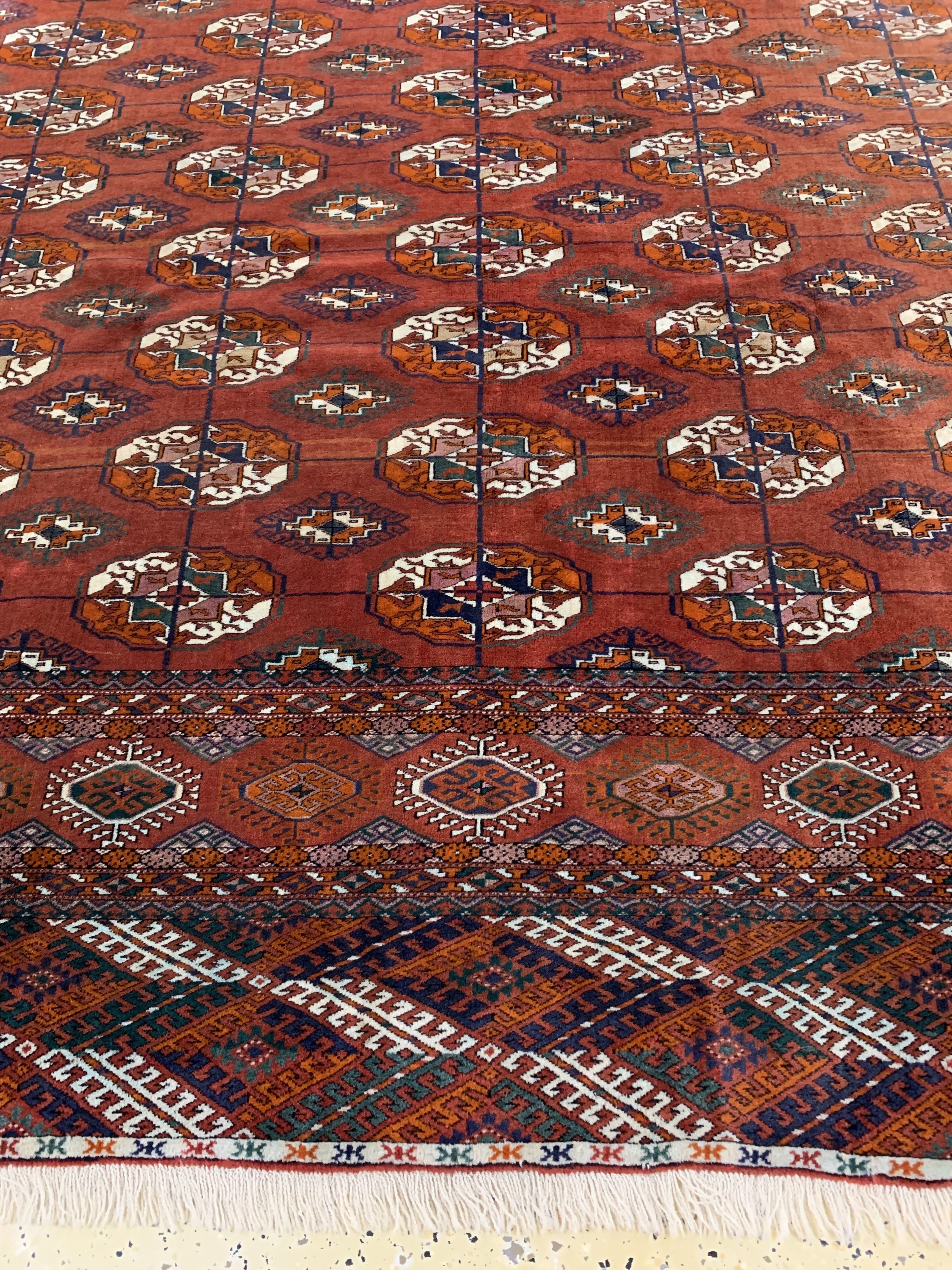 Detail b: Buchara fein, Rußland, Mitte 20.Jhd, Wolle auf Wolle, ca. 294 x 223 cm, EHZ: 2