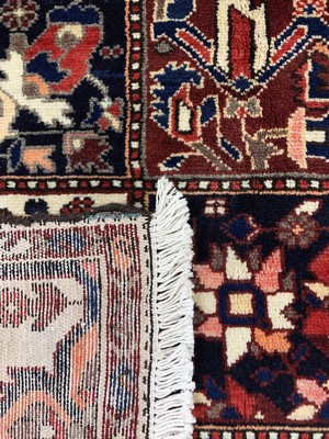 27035053e - Felder Bachtiar, Persien, Mitte 20.Jhd, Wolle auf Baumwolle, ca. 290 x 155 cm, EHZ: ...