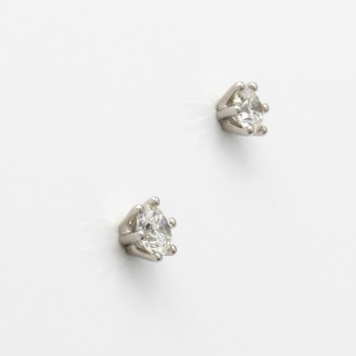 27035061a - Paar Ohrstecker mit Brillantsolitären, WG 585/000, 2 Brill. in 6er Krappenfassungen ...