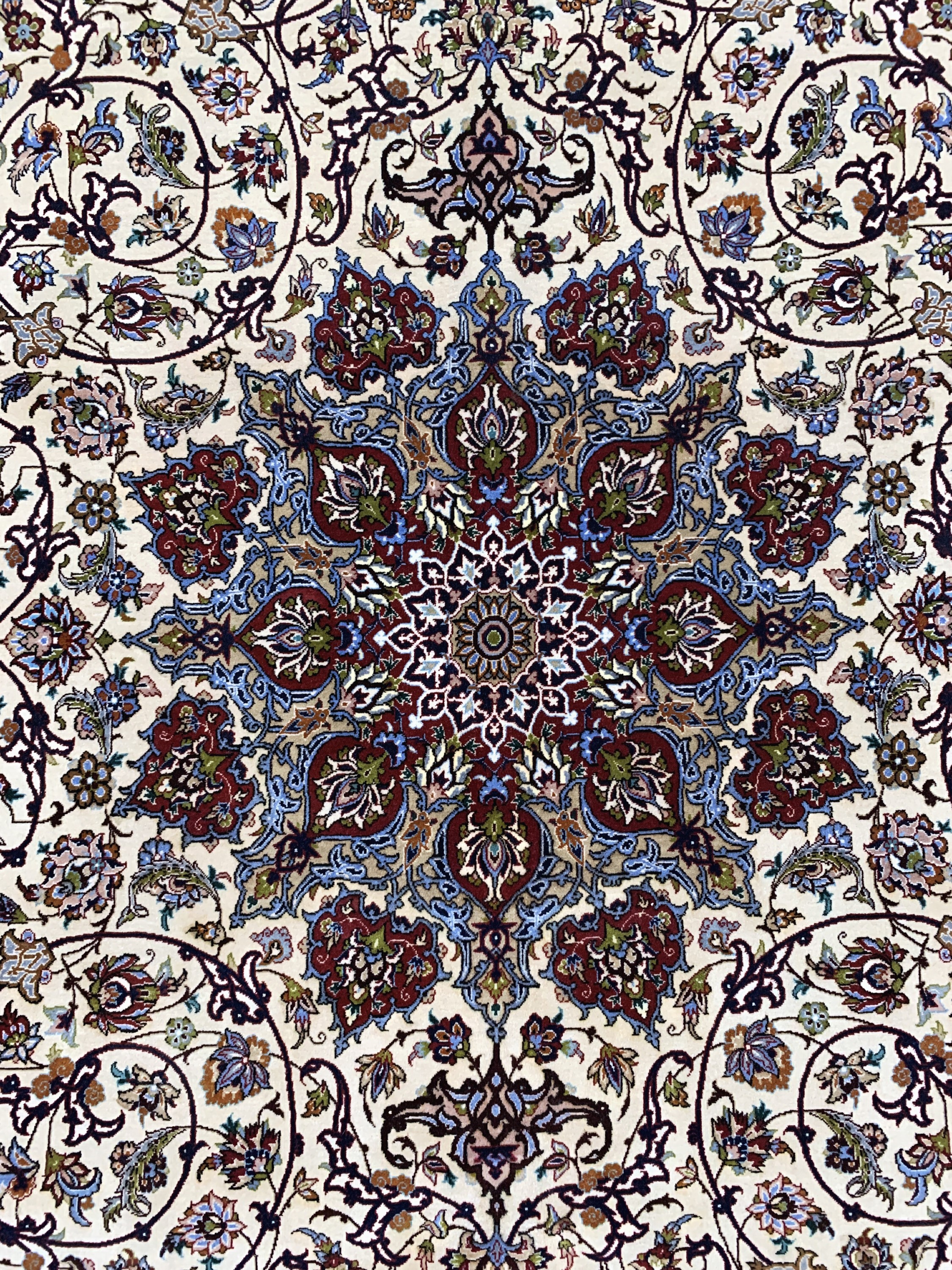 Detail e: Esfahan fein Persien, signiert"Shahabpour",Mitte 20.Jhd, Korkwolle mit Seide, ca. 310 x 204 cm, Reinigungsbedürftig, EHZ: 2