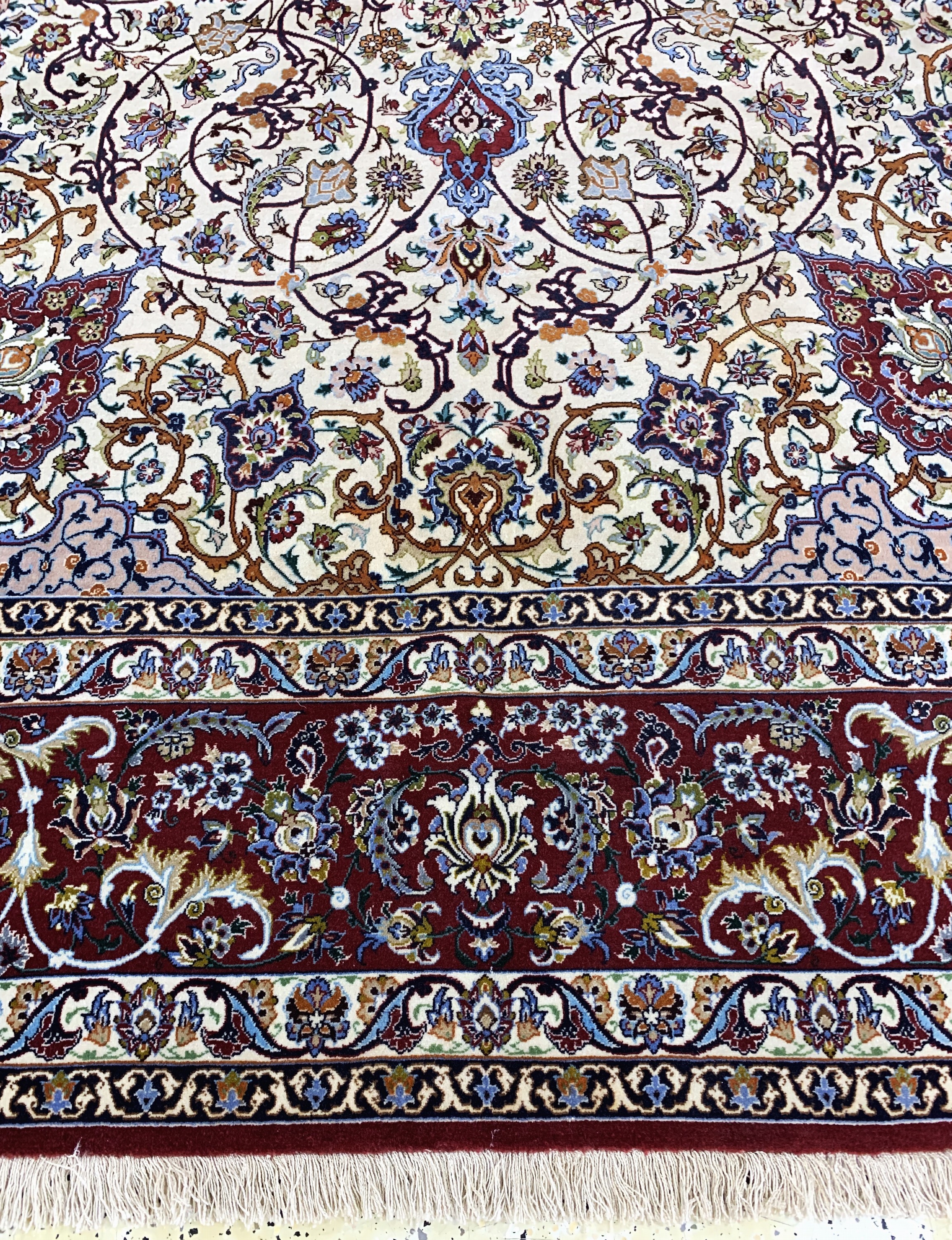Detail h: Esfahan fein Persien, signiert"Shahabpour",Mitte 20.Jhd, Korkwolle mit Seide, ca. 310 x 204 cm, Reinigungsbedürftig, EHZ: 2