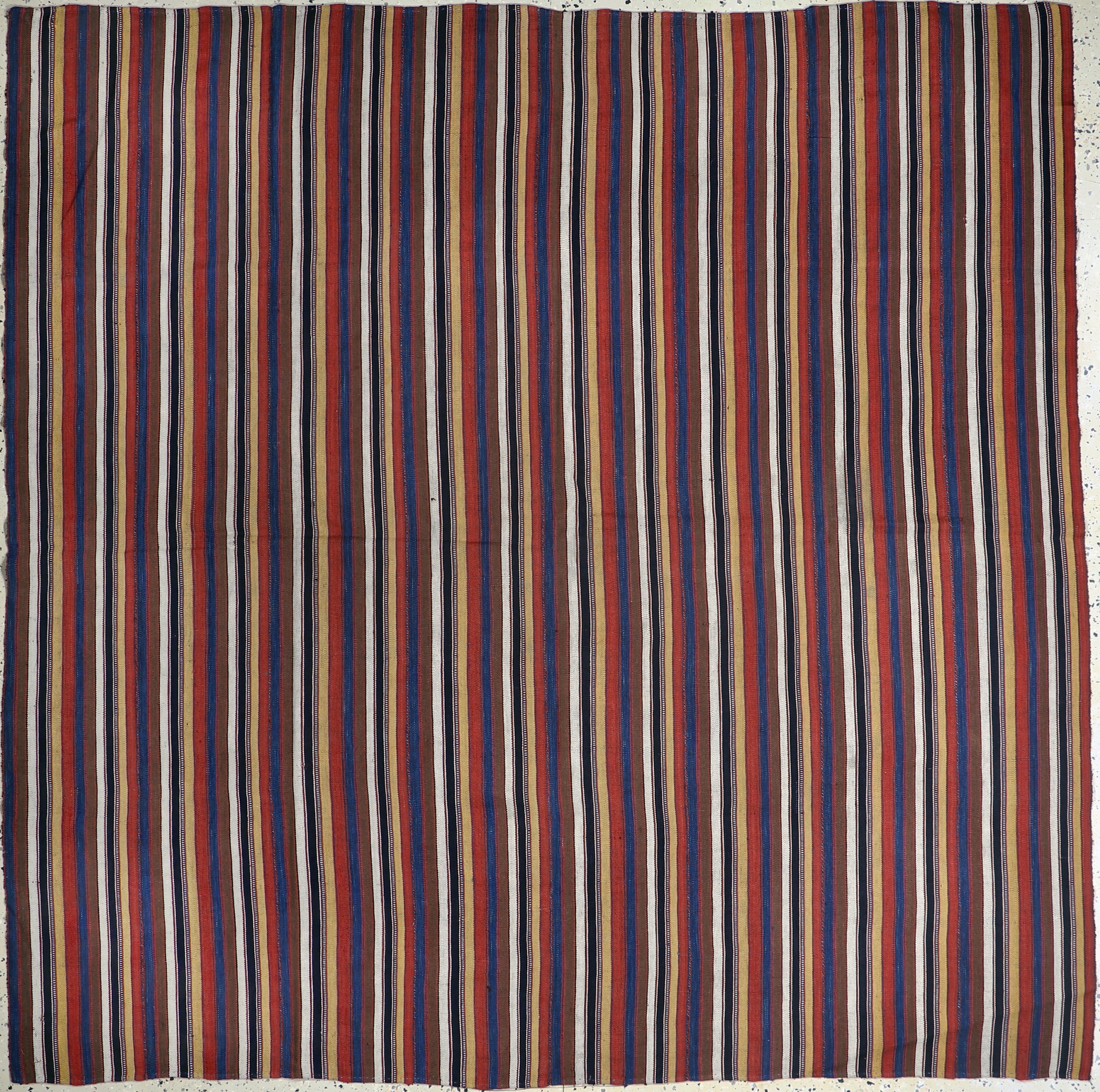 Image 27035189 - ´Djajim´Nomaden-Decke, Persien, Anfang 20.Jhd, Wolle auf Wolle, ca. 205 x 205 cm, (8 ...