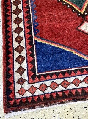 27035155b - Louri Bachtiar, Persien, Anfang 20.Jhd, Wolle auf Baumwolle, ca. 260 x 165 cm, EHZ: 2