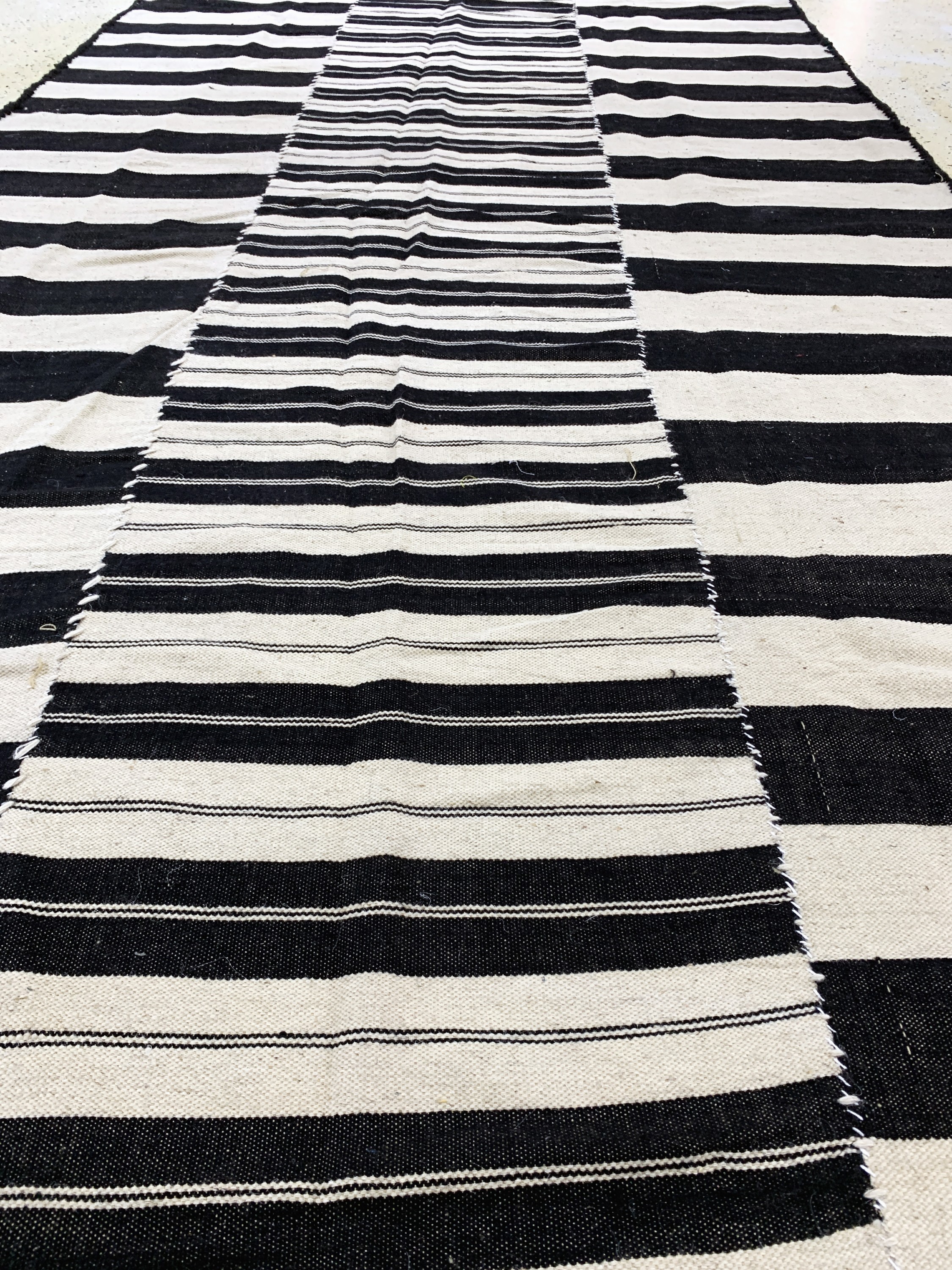 Detail g: Mazandaran Kelim(3 Bahnig), Persien, Anfang20.Jhd, Wolle auf Wolle, ca. 390 x 175 cm, EHZ: 2