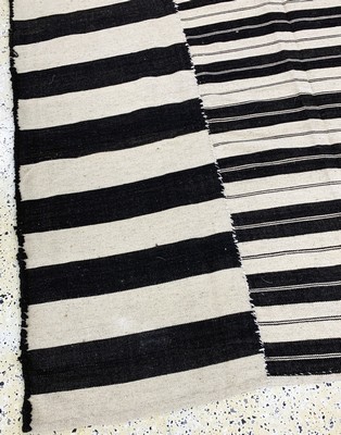 27035215e - Mazandaran Kelim(3 Bahnig), Persien, Anfang20.Jhd, Wolle auf Wolle, ca. 390 x 175 cm, ...