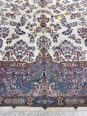 27035290b - Kerman´Lawar´antik, Persien, um 1900, Wolleauf Baumwolle, ca. 580 x 330 cm, EHZ: ...