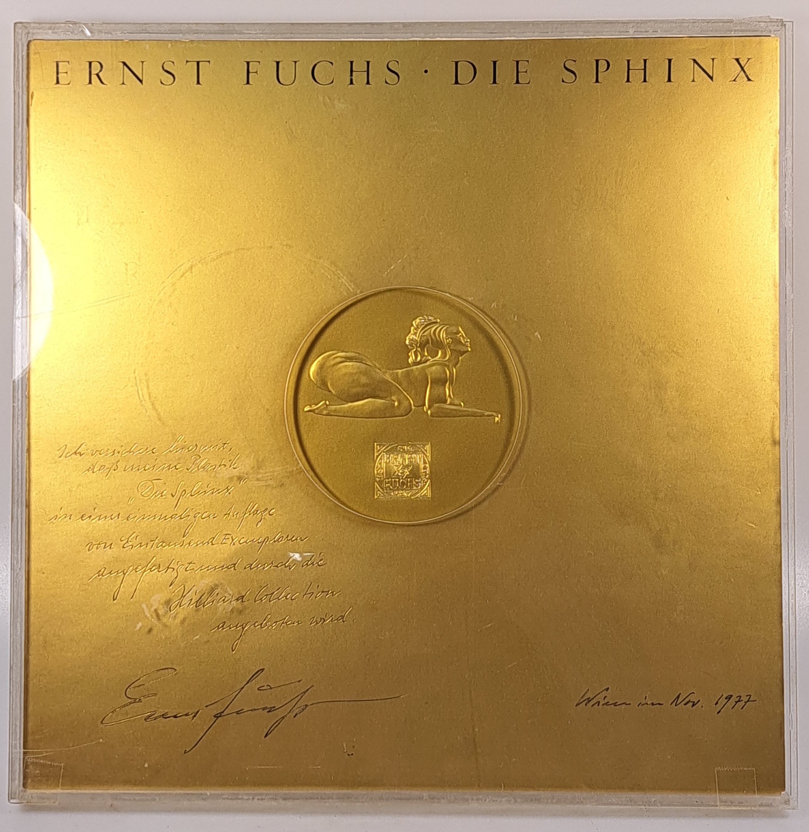 Detail h: Ernst Fuchs, 1930-2015, Sphinx, Bronzeskulptur, sign. und num. 591/1000, auf Marmorsockel, ca. 22x35x20cm, mit Zertifikat, dieses mit handschriftl. ...