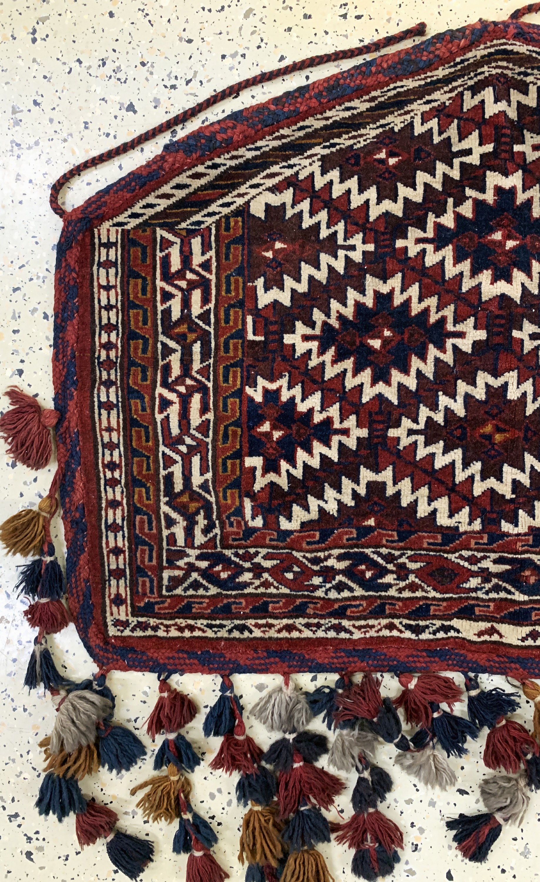 Detail b: Yomud"Asmalyk", Turkmenistan, Anfang 20.Jhd, Wolle auf Wolle, ca. 104 x 75 cm, EHZ:2