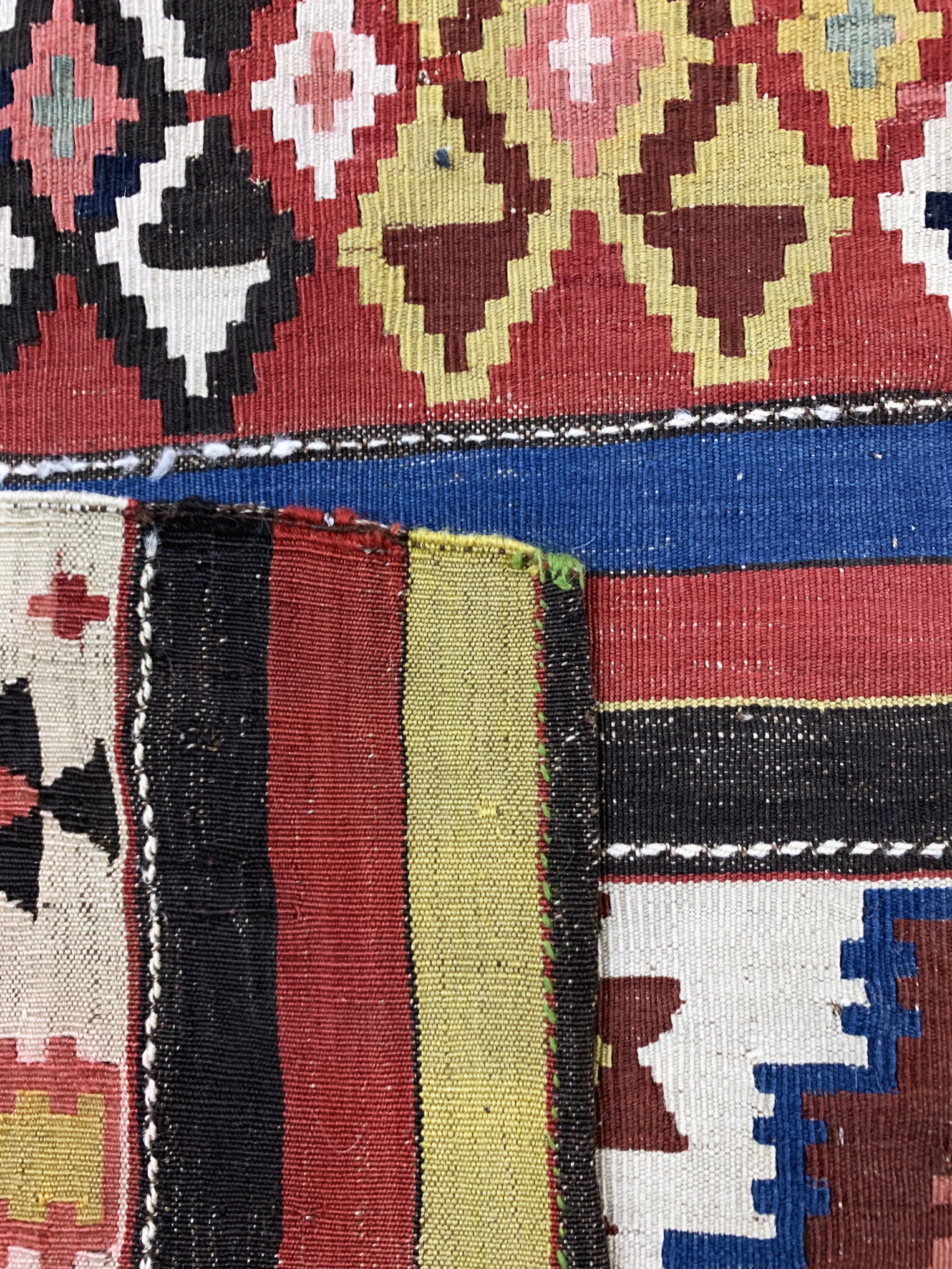 Detail h: Antiker Schirwan Kelim, Kaukasus, 19.Jhd, Wolle auf Wolle, ca. 306 x 152 cm, EHZ: 3 (geflickt)