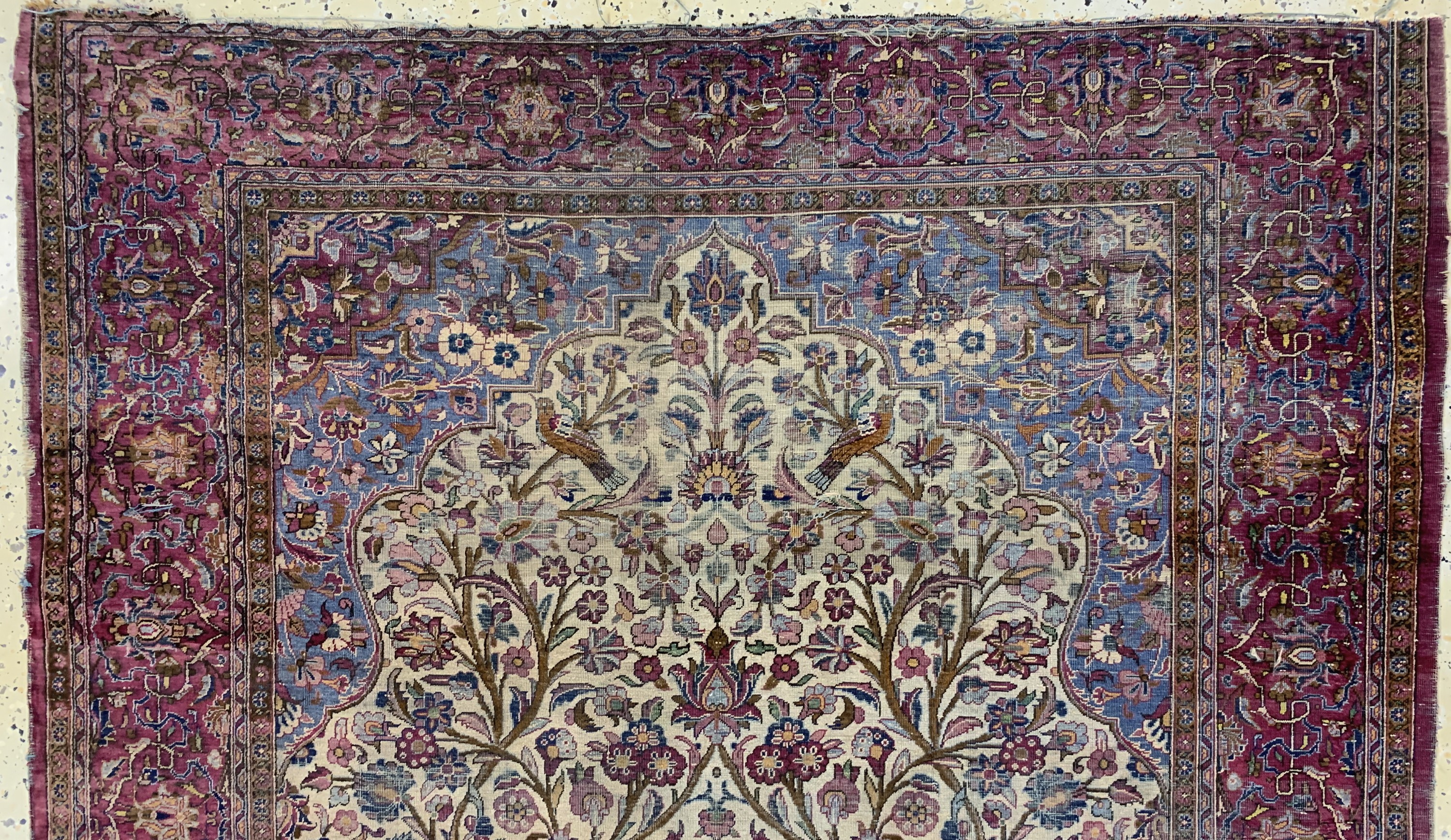 Detail a: Antiker Seiden Keschan, Persien, 19.Jhd, reine Naturseide, ca. 196 x 133 cm, EHZ: 4, (Risse-Morsch)