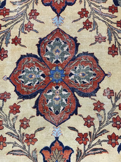 27035441d - Antiker Täbriz, Persien, um 1900, Wolle aufBaumwolle, ca. 390 x 280 cm, EHZ: 4 ...