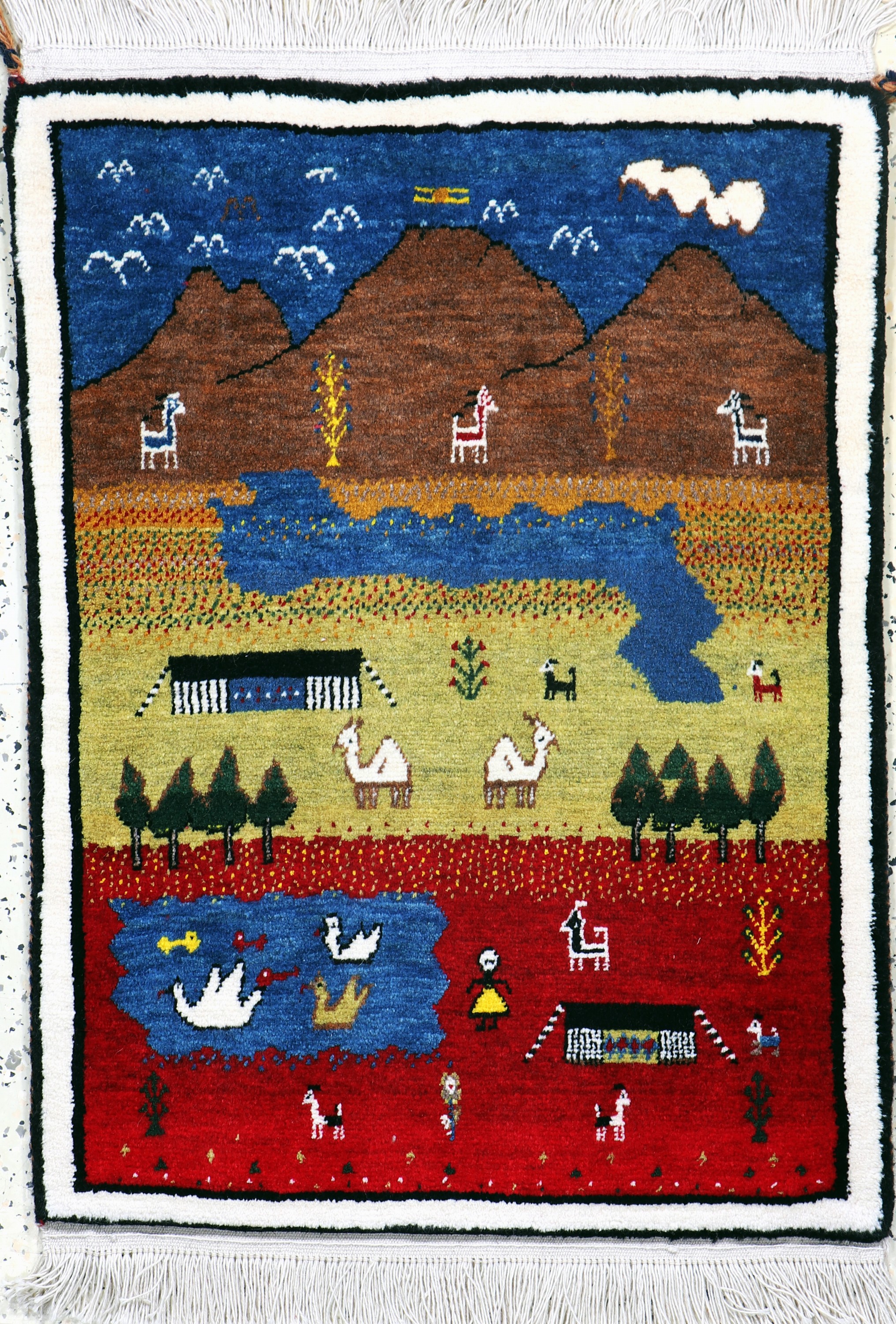 Image 27036418 - Gabbeh, Persien, Neuwertig, Wolle auf Wolle, ca. 90 x 67 cm Schätzpreis: 490, - EUR