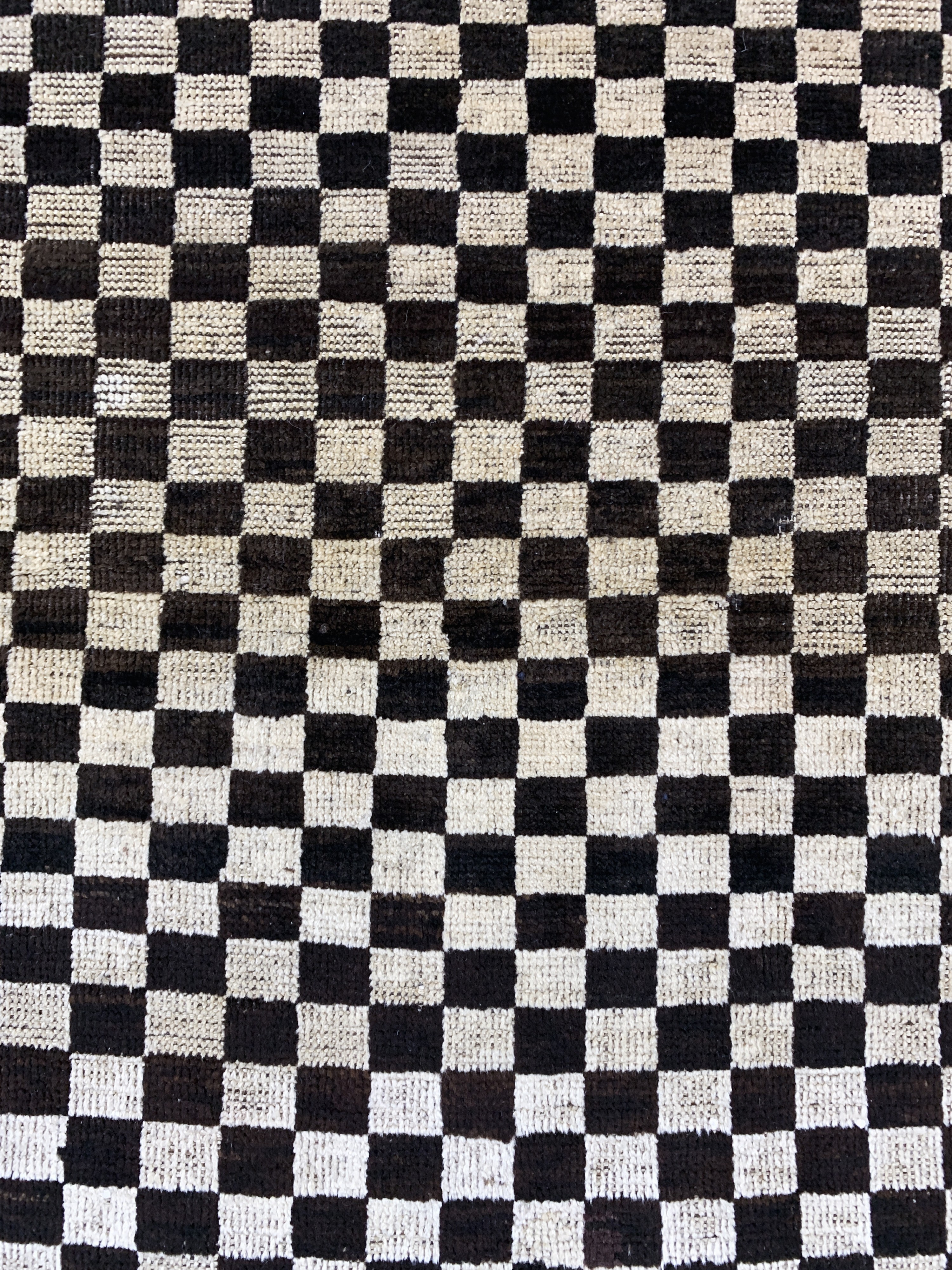 Detail c: Louri Gabbeh Persien, "Schachbrett"Motiv, Anfang 20.Jhd, Wolle auf Baumwolle, ca. 138 x 93 cm, EHZ: 3