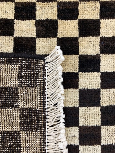 27036421e - Louri Gabbeh Persien, ´Schachbrett´Motiv, Anfang 20.Jhd, Wolle auf Baumwolle, ca. 138 x ...