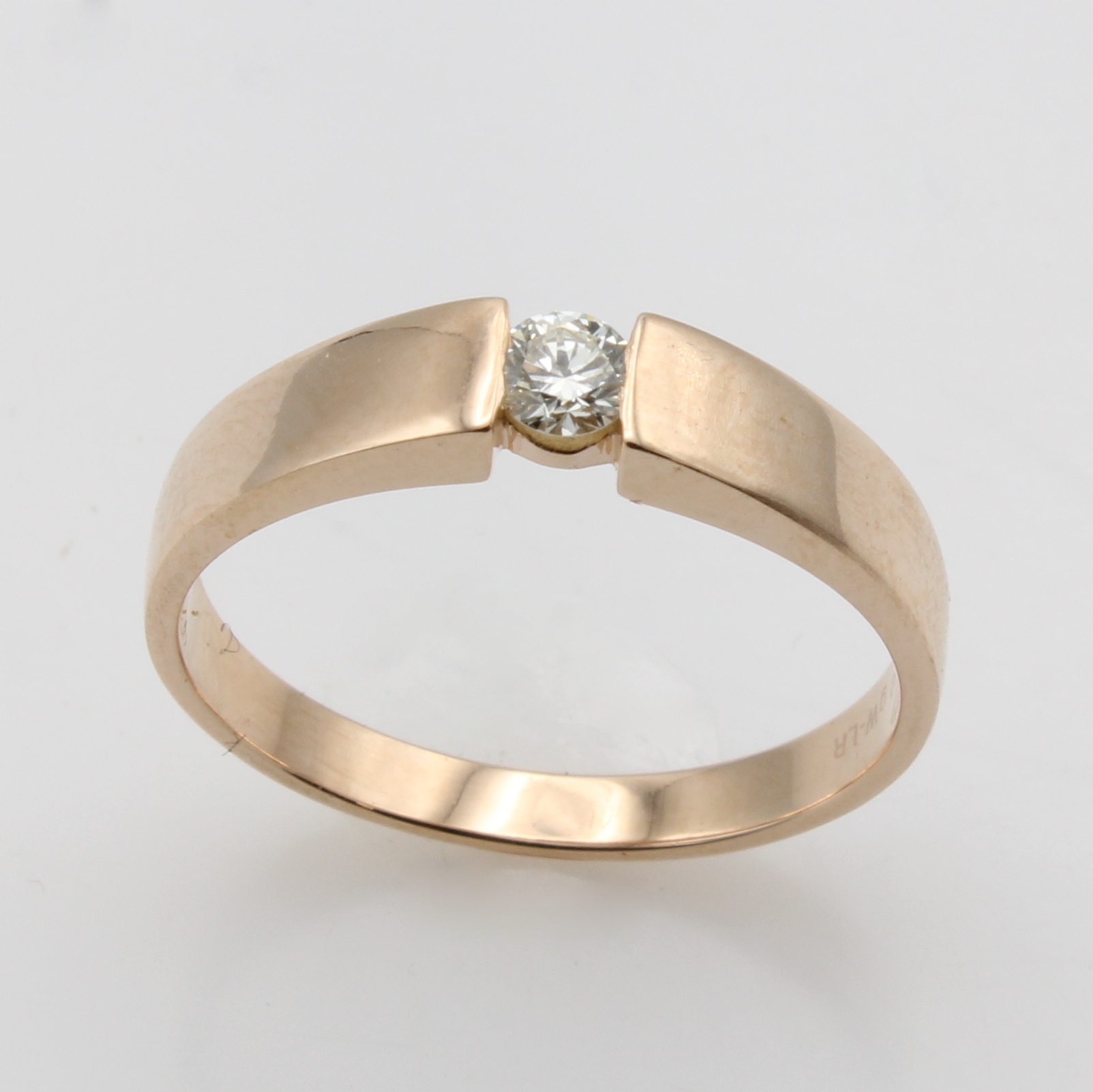 Image 27036517 - Ring mit Brillant, sign. Christ, RG 585/000, Brill. ca. 0.10 ct l.get.Weiß/vs2, in ...