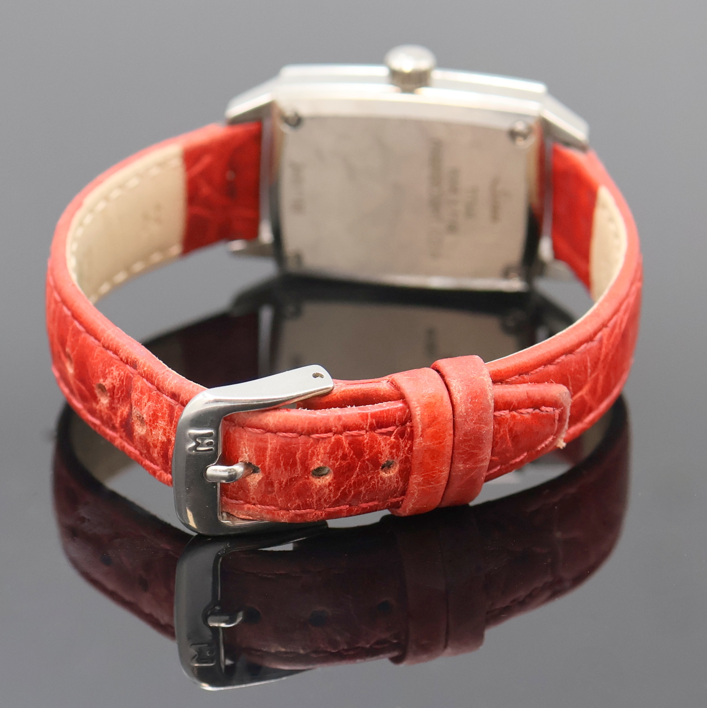 Detail c: SINN Damenarmbanduhr in Titan Referenz 243Ti, Schweiz/Deutschland um 2010, Automatik, rechteck. Geh. m. l. gewölbten Seiten, Saphirglas, Boden ...