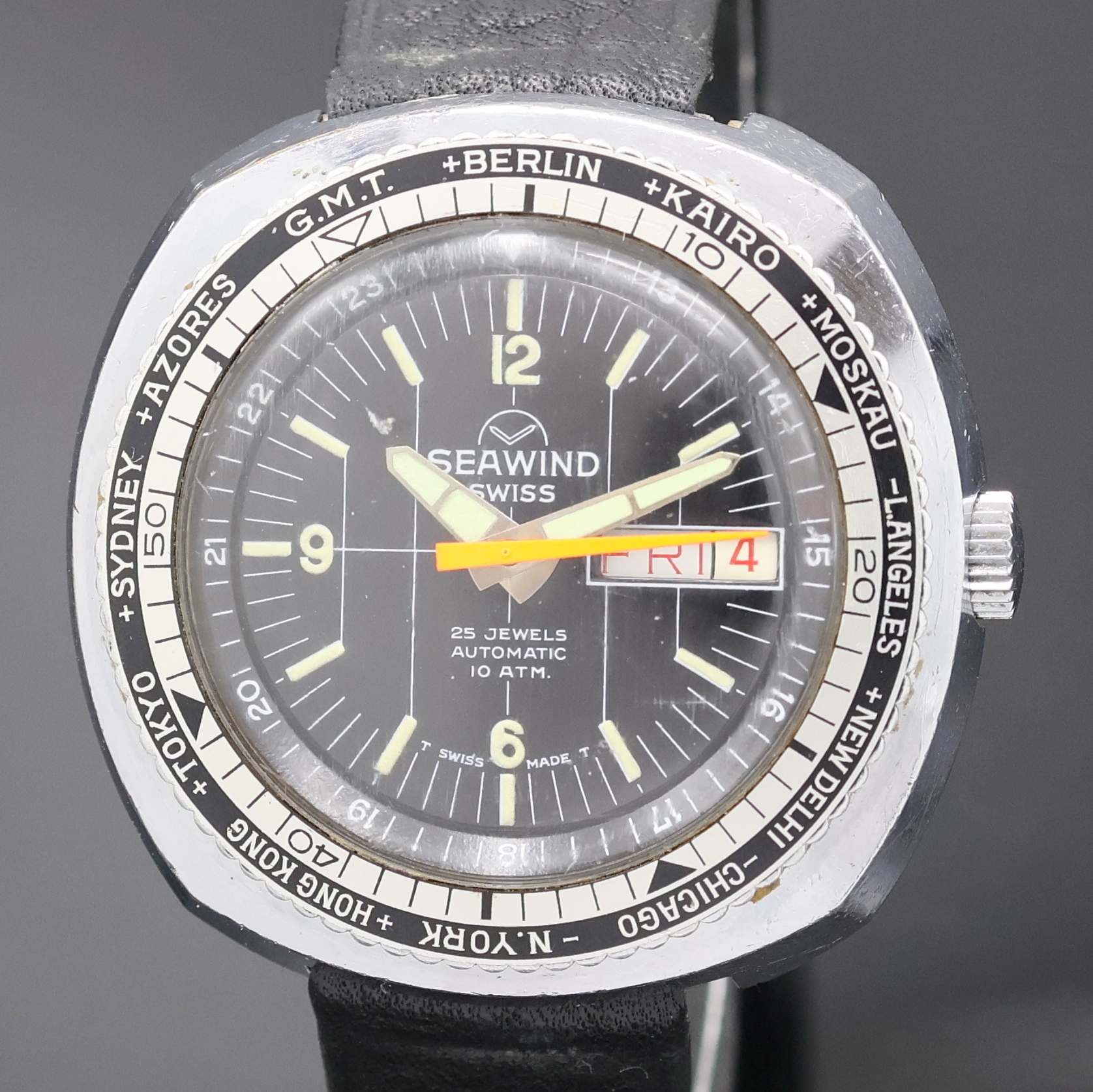 Detail a: SEAWIND/BULER Herren-Sportuhr mit Weltzeit- Lünette im verchromten Gehäuse, Schweiz um 1975, Automatik, 2-tlg. Geh. m. verschr. Stahlboden, beids. ...
