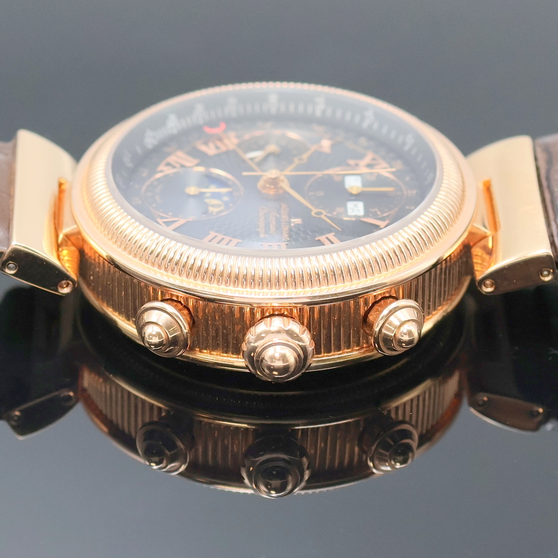 Detail d: JACQUES LEMANS vergoldeter Armbandchronograph mit Vollkalender Referenz 1-1217, Schweiz um 2005, Automatik, beids. vergl. Geh., Boden verschr., ...
