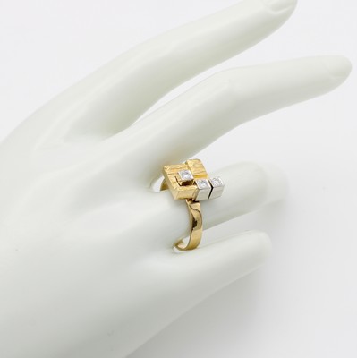 27036506a - Ring mit Brillanten, sign. Lapponia, GG/WG 750/000, 3 Brill. zus. ca. 0.12 ct feines ...