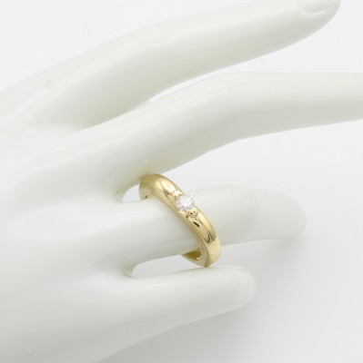 27036516a - Ring mit Brillant, sign. Piaget, GG 750/000, Brill. ca. 0.20 ct feines Weiß/vvs, Ring- ...