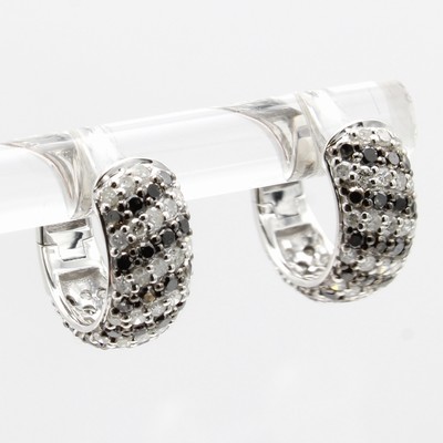 Image Paar Creolen mit Brillanten und Diamanten, WG 585/000, 66 Brill. zus. ca. 0.39 ct ...