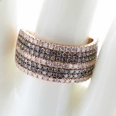 27036637a - Ring mit Diamanten und Brillanten, RoséG 750/000, 68 Brill. zus. 0.58 ct Weiß/si-p, 92 ...