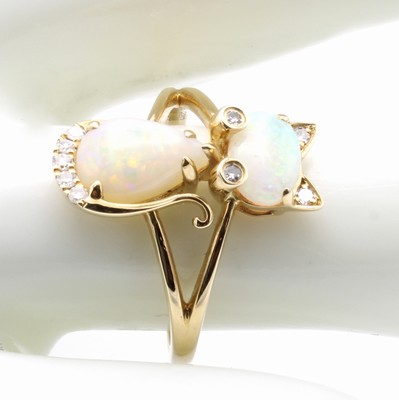 27036643a - Ring ´Katze´ mit Opalen und Brillanten, GG 585/000, 9 Brill. zus. ca. 0.09 ct feines ...