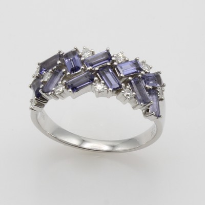 27036655a - Ring mit Iolithen und Brillanten, WG 750/000, 11 Iolithe zus. ca. 1.14 ct, 10 Brill. ...