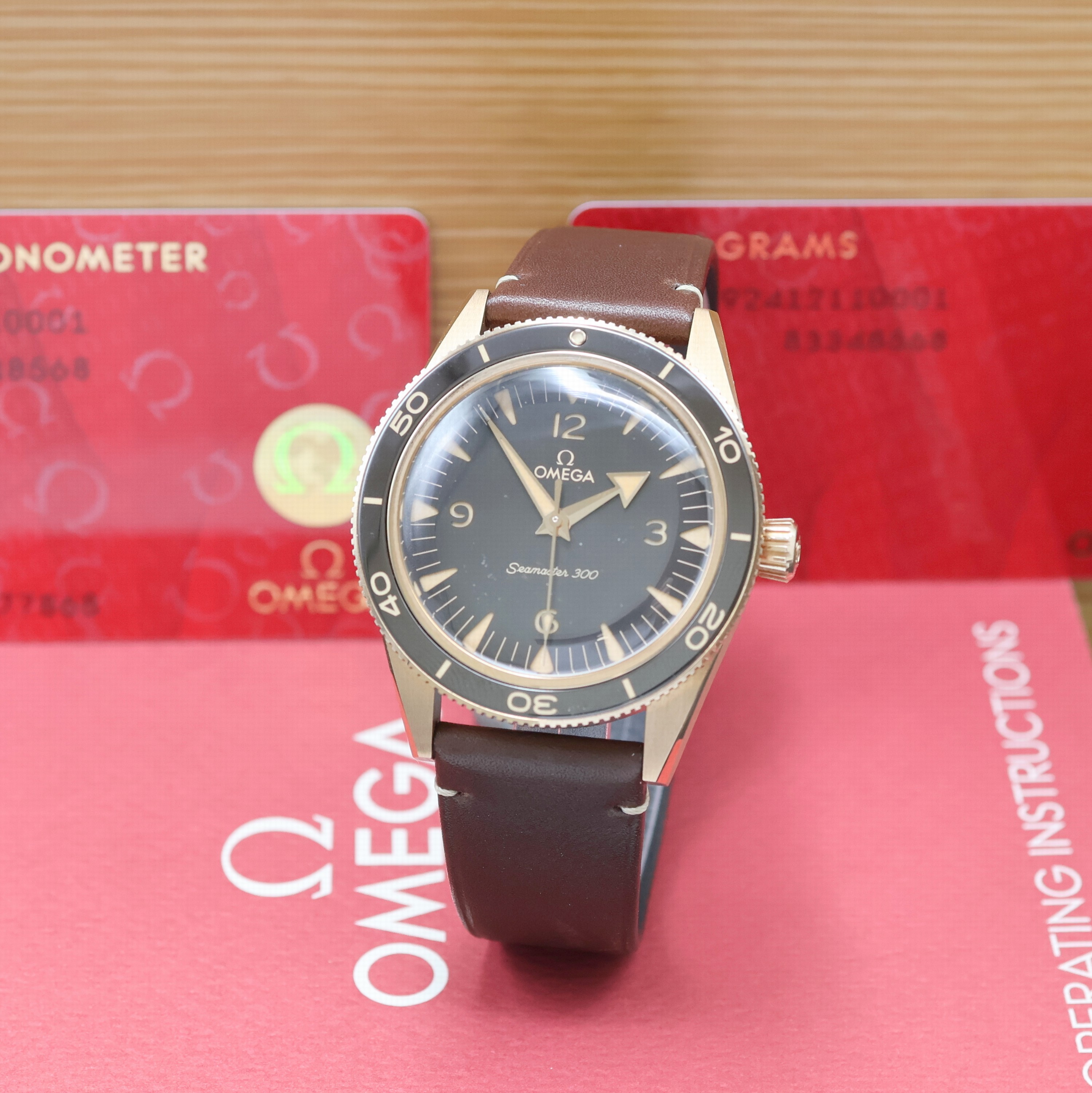 Image 27036705 - OMEGA Seamaster 300 Co-Axial Master Chronometer neuwertige Herrenarmbanduhr in Bronze ...