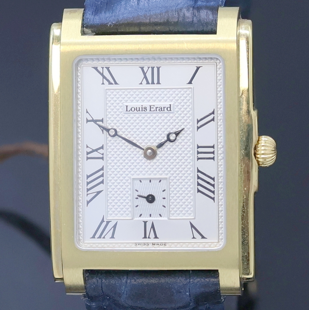 Detail a: LOUIS ERARD nahezu neuwertige vergoldete Armbanduhr, Schweiz um 1990, Handaufzug, gestuftes rechteck. Geh., Stahlboden aufgedr., silb. Zifferbl. im ...