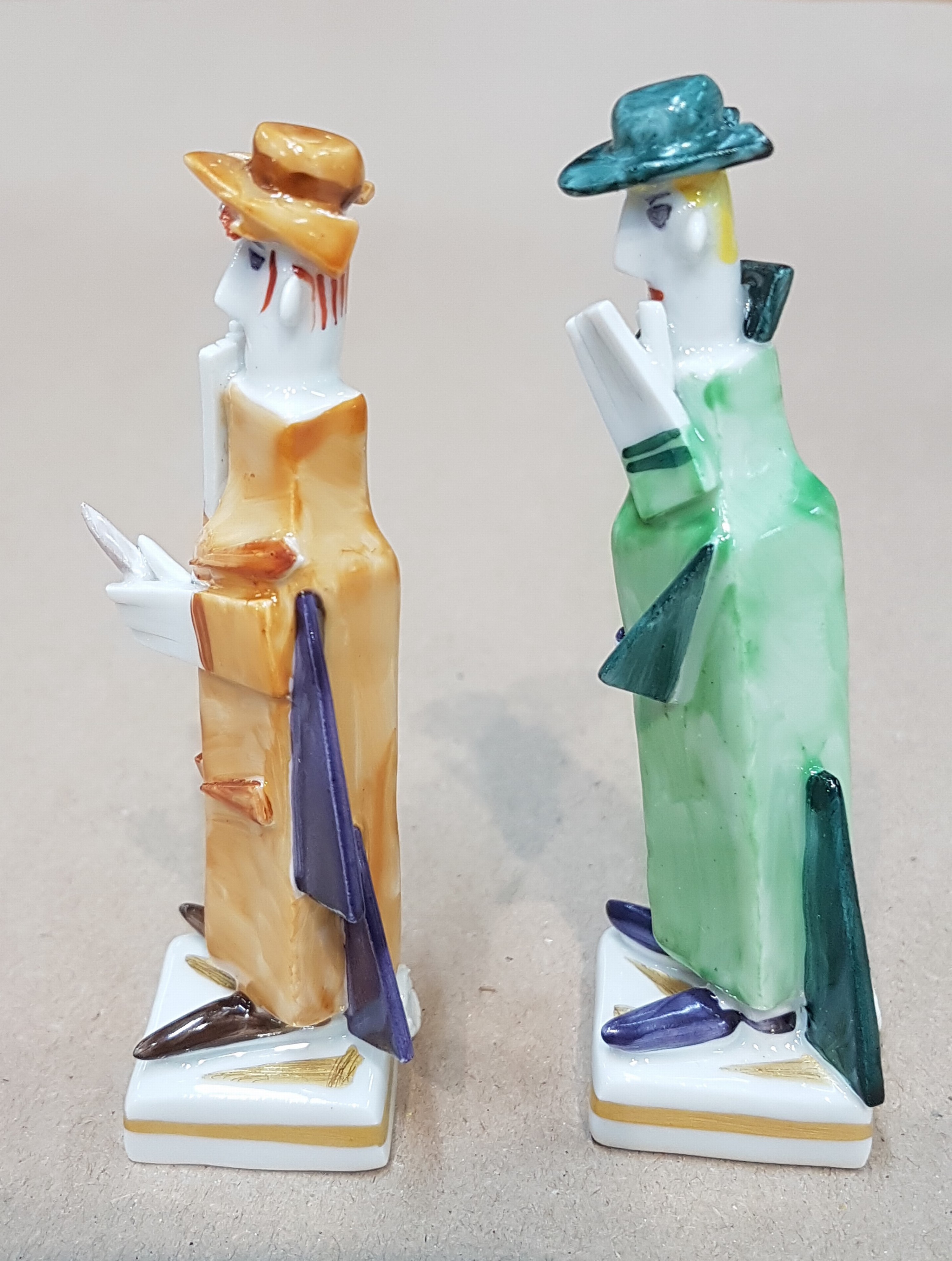Detail d: Sechsteilige Porzellangruppe, Meissen, Entwurf Peter Strang, Faustgruppe: Mephisto, Faust, Gretchen, Marthe, Student friedlich und Student aggressiv, ...