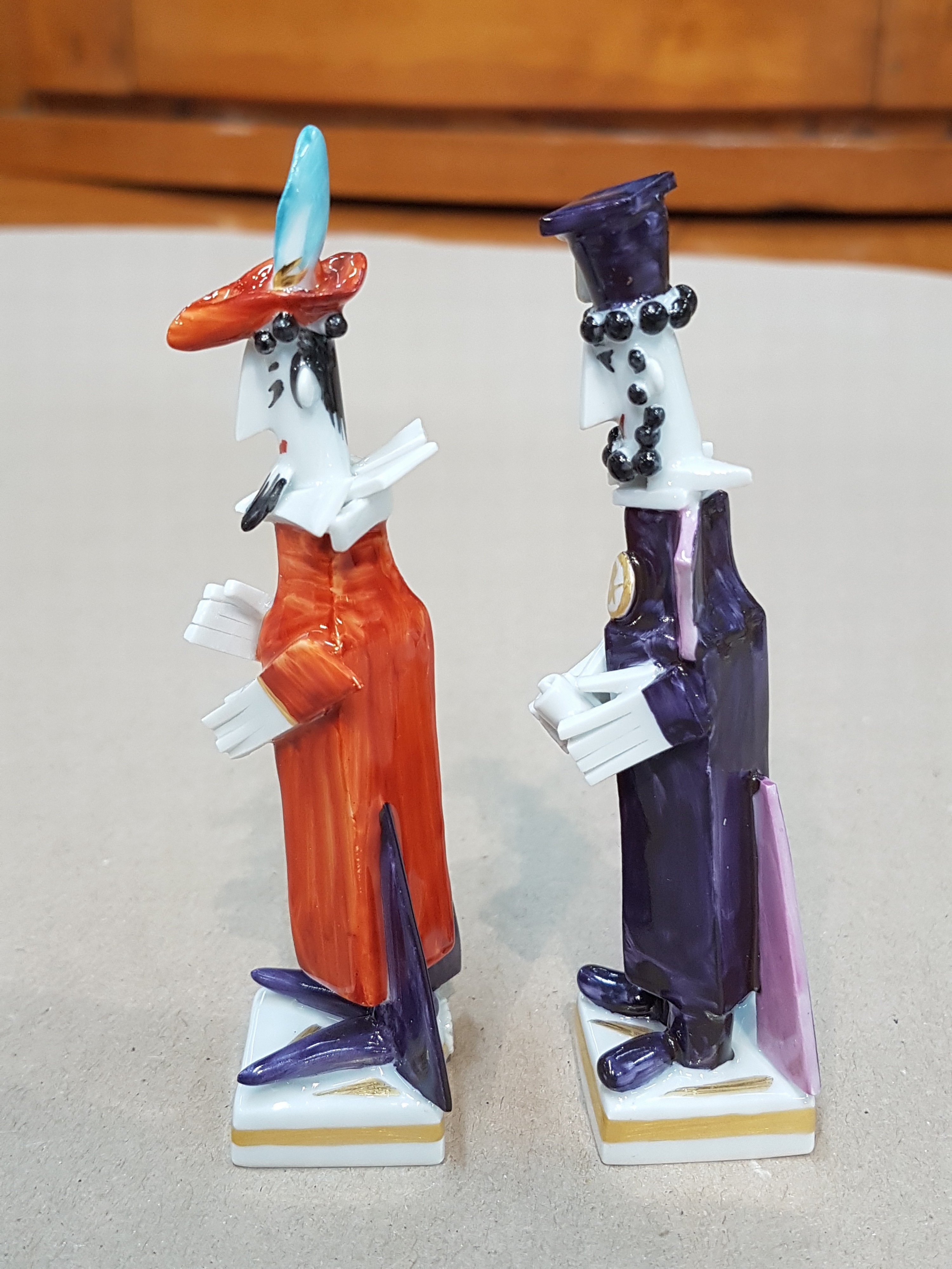 Detail j: Sechsteilige Porzellangruppe, Meissen, Entwurf Peter Strang, Faustgruppe: Mephisto, Faust, Gretchen, Marthe, Student friedlich und Student aggressiv, ...