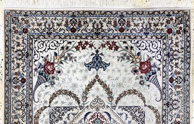 27036731a - Nain fein, Persien, Mitte 20.Jhd., Korkwolle mit Seide, ca. 195 x 128 cm, EHZ: ...