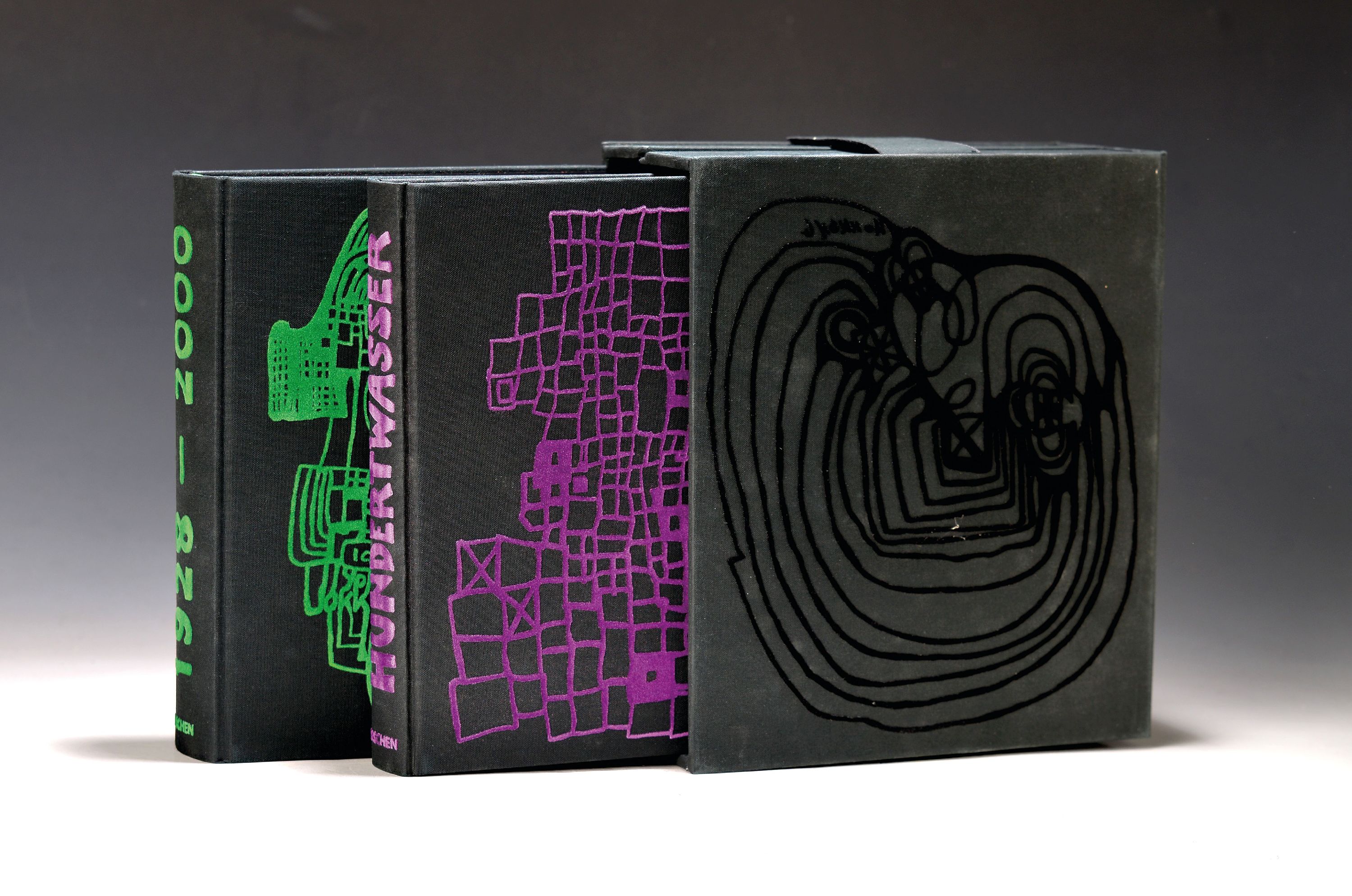 Detail k: WVZ Friedenreich Hunterwasser: Wieland Schmied: Hundertwasser 1928-2000, Köln, Taschen 2000,2 Bd., Ed. 9067/10000, mit beigegebener ...