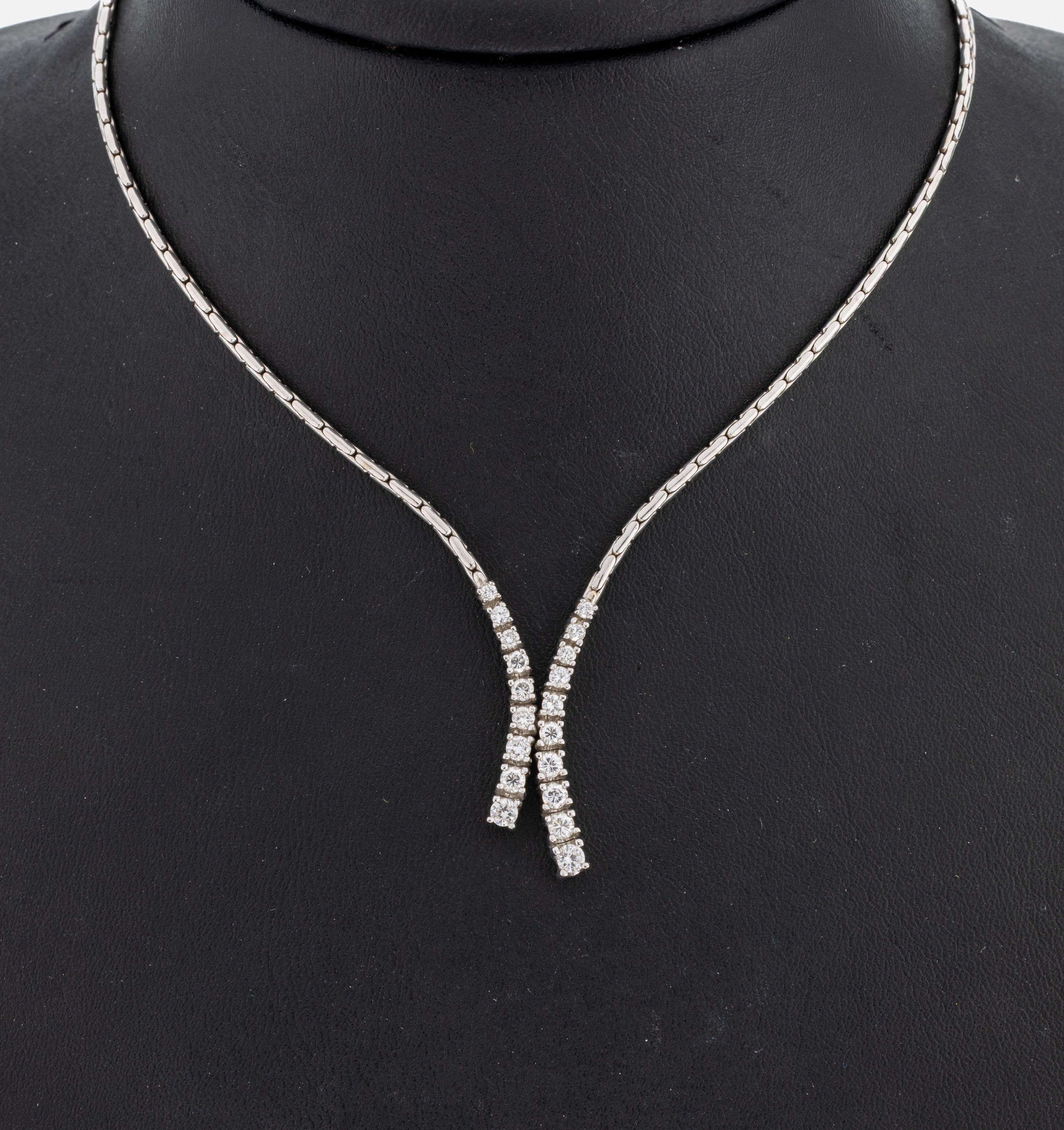 Image 27036895 - 18 kt Gold Brillant-Collier, WG 750/000, Mittelteil mit 19 Brillanten zus. ca. 0.79 ct ...