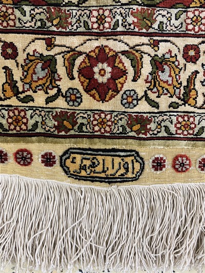 27036838c - Hereke Seide fein Türkei, signiert´Özipek´,Mitte 20.Jhd, reine Naturseide, ca. 80 x ...