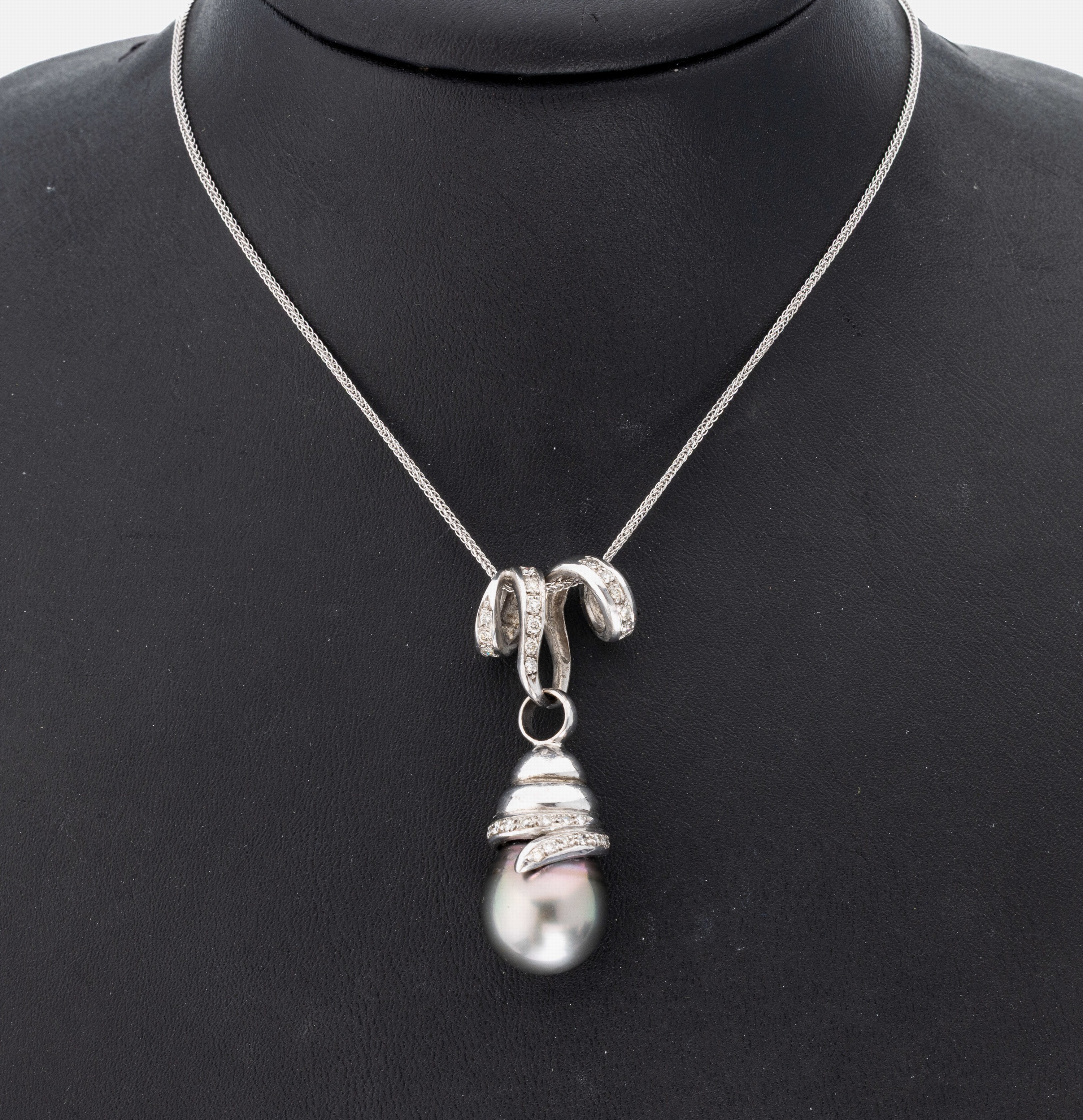 Image 27036904 - 14 kt Gold Perl-Brillant-Anhänger, WG 585/000, geschwungene Gestaltung mit bewegl. ...