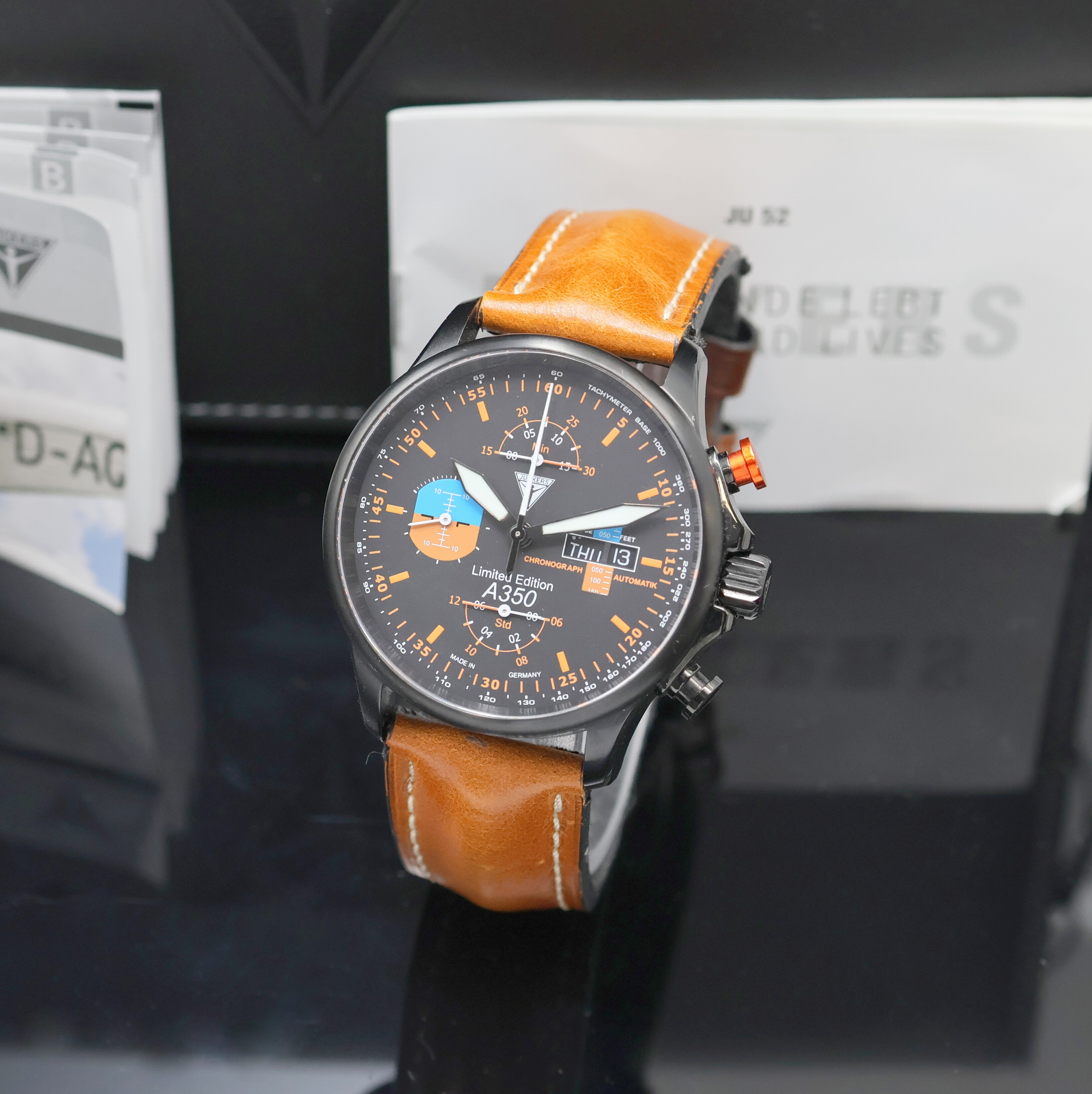Image 27036916 - JUNKERS seltener, auf 99 Stück limitierter Armbandchronograph A350 Referenz 3520-8, ...