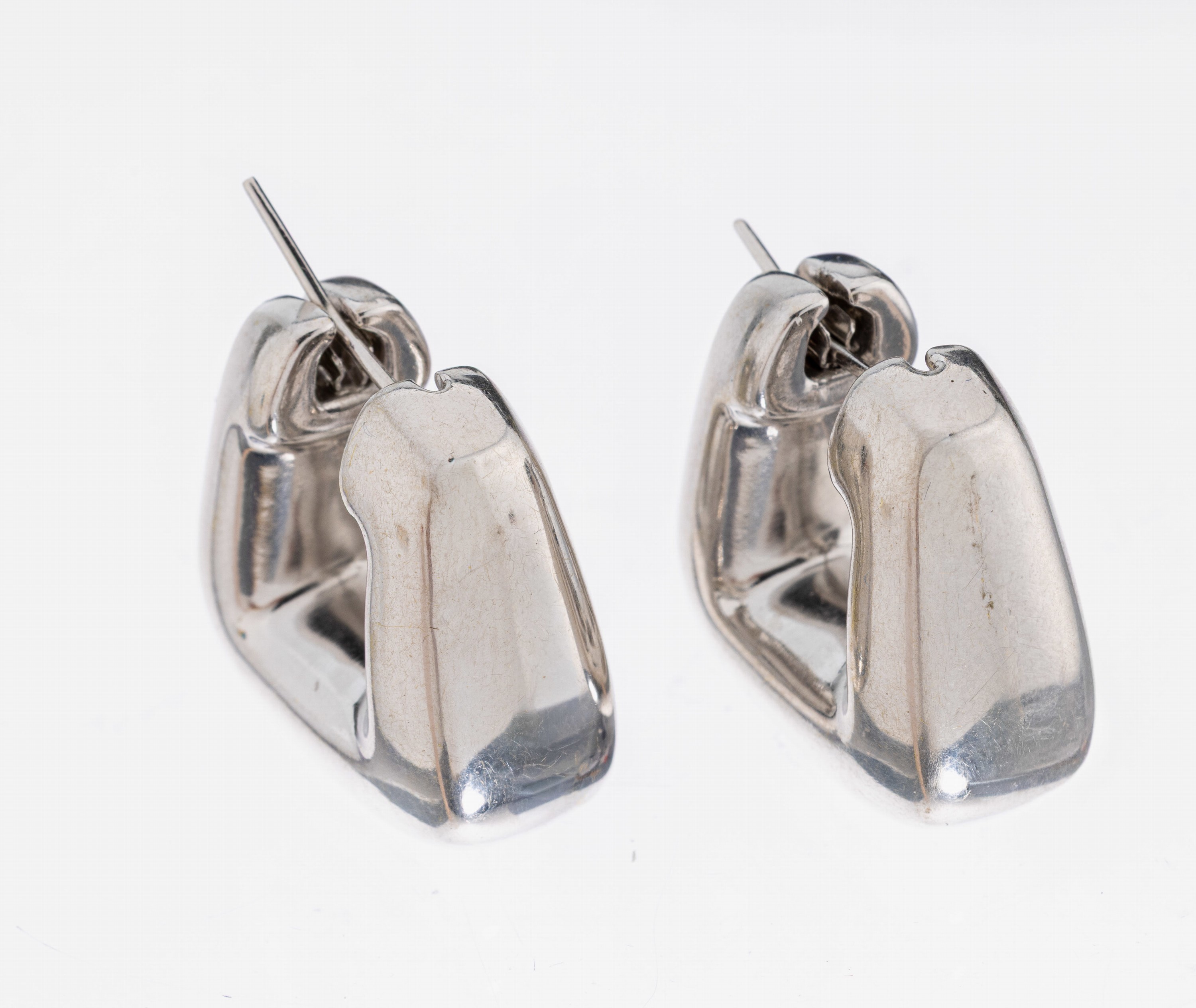 Image 27036935 - Paar 18 kt Gold Ohrcreolen, WG 750/000, ca. 1.8 x 2 cm, ca. 9.8 g