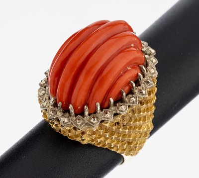 Image 18 kt Gold Korallen-Ring, GG/WG 750/000, außergewöhnliche Gestaltung, geriefte ...