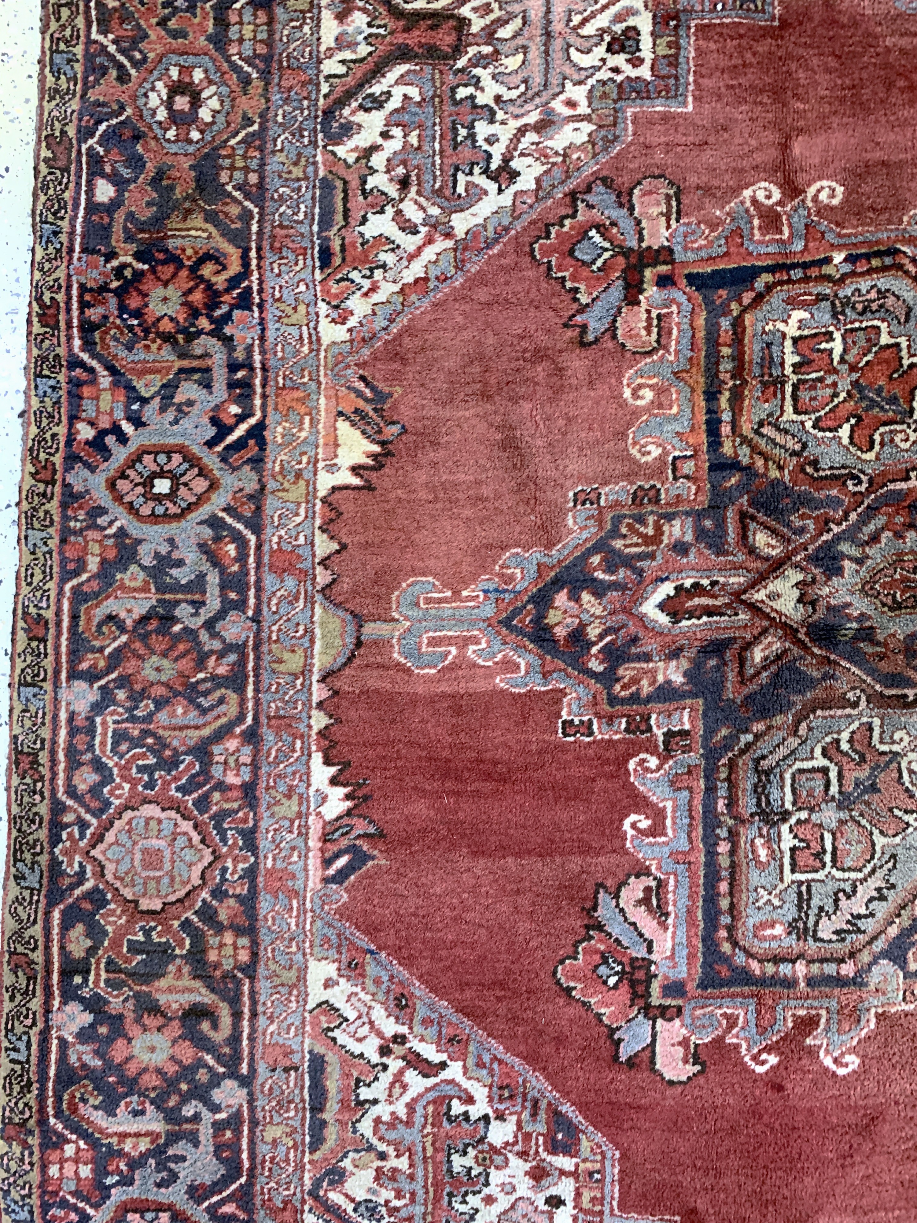 Detail d: Heriz, Persien, Mitte 20.Jhd, Wolle auf Baumwolle, ca. 330 x 253 cm, EHZ: 2