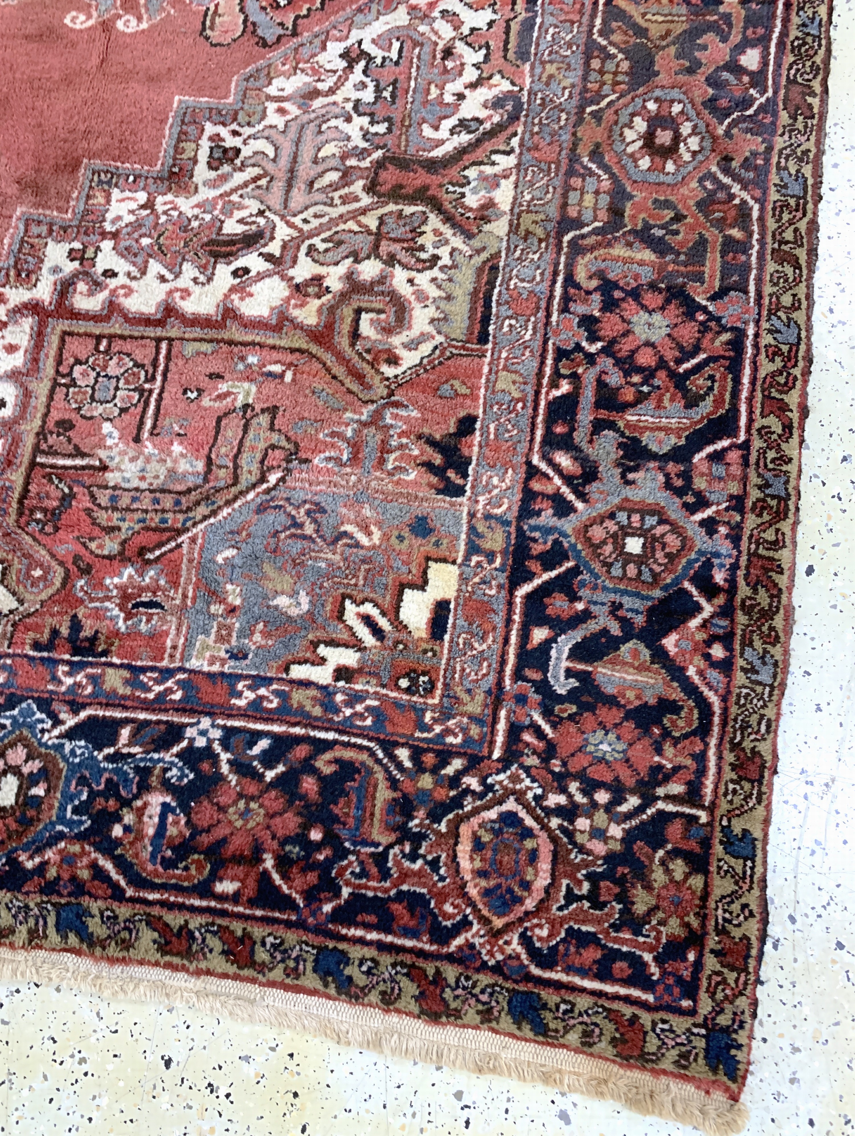 Detail g: Heriz, Persien, Mitte 20.Jhd, Wolle auf Baumwolle, ca. 330 x 253 cm, EHZ: 2