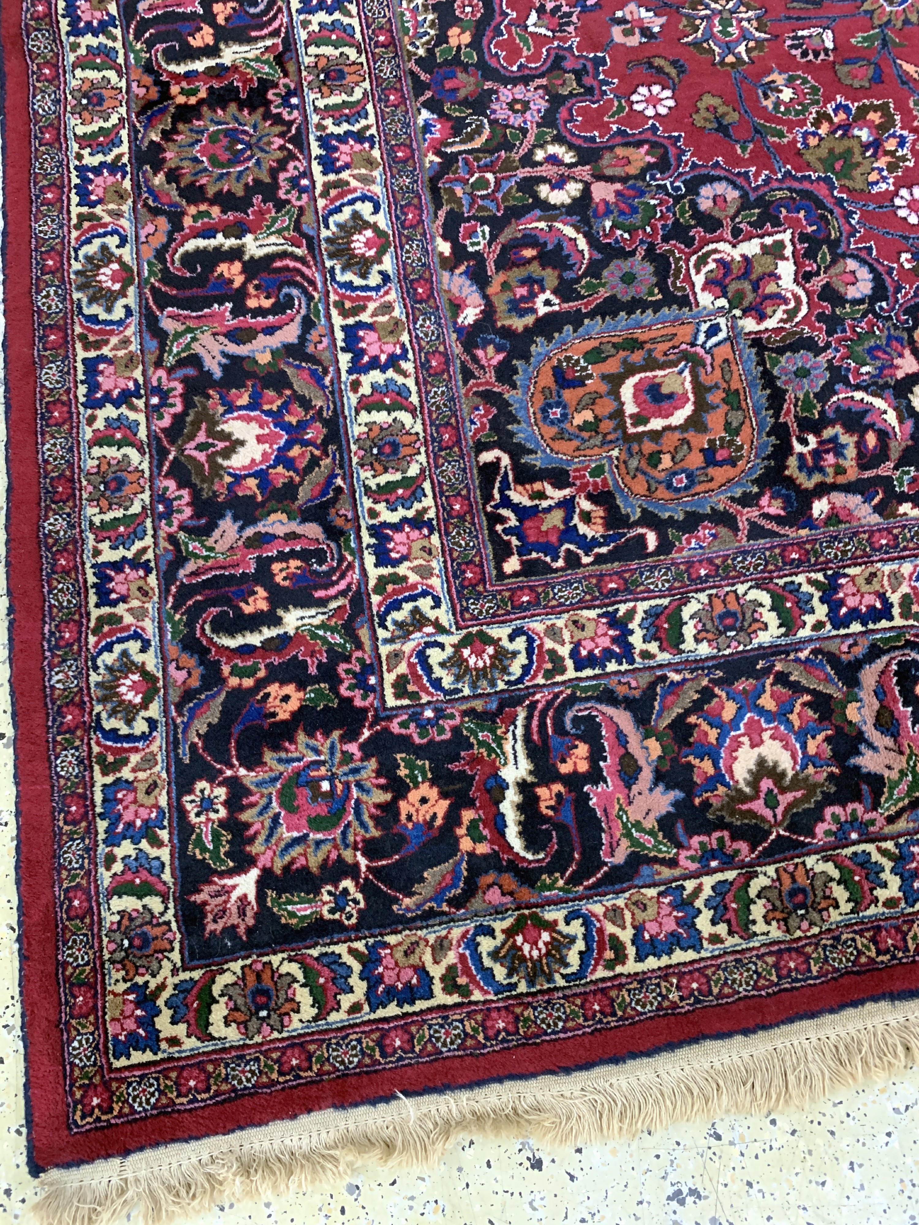 Detail i: Mesched signiert, Persien, Mitte 20.Jhd, Wolle auf Baumwolle, ca. 392 x 311 cm, EHZ: 2-3