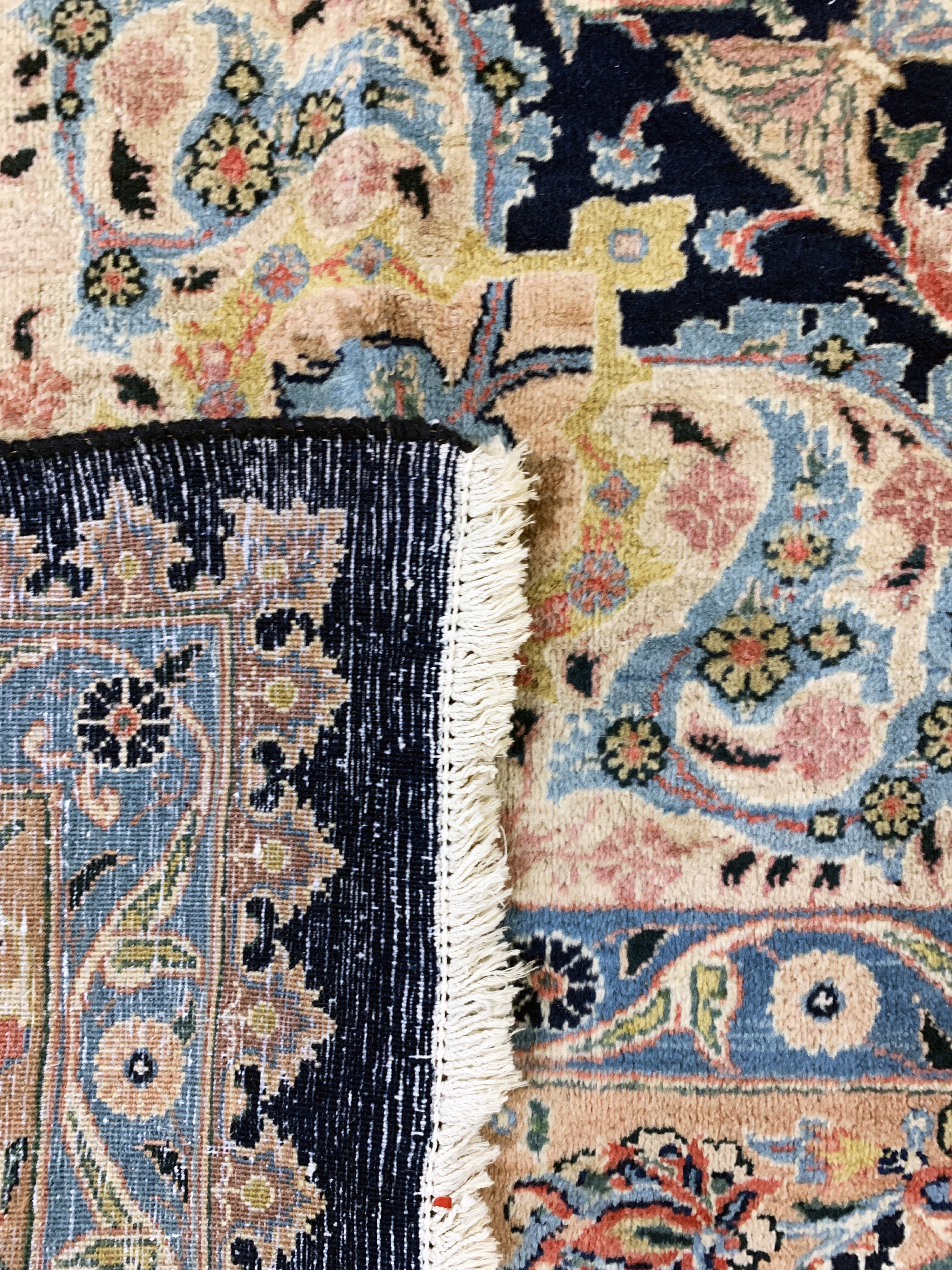 Detail j: Kaschmar fein, Persien, Mitte 20.Jhd, Wolleauf Baumwolle, ca. 404 x 300 cm, EHZ: 3