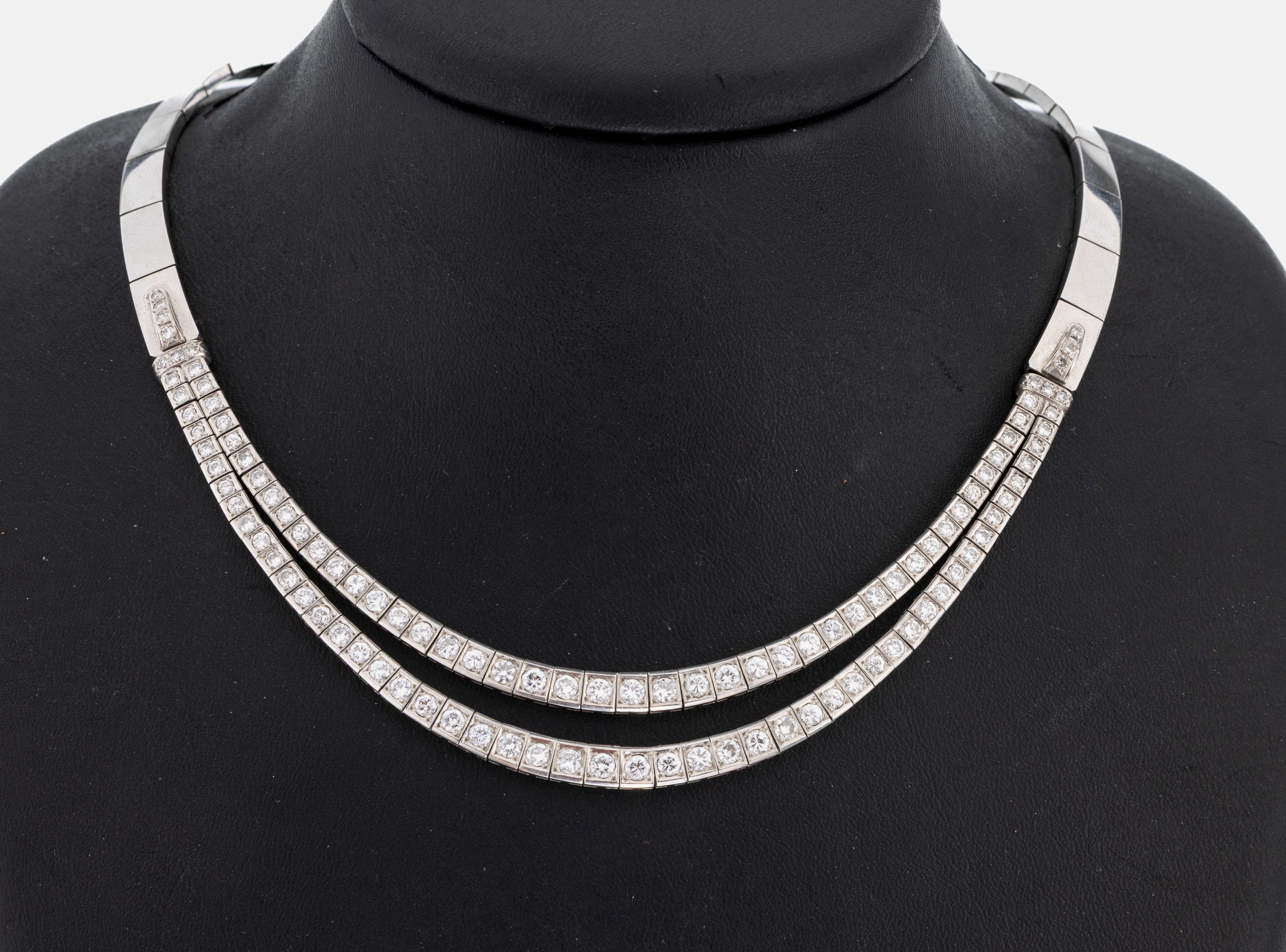 Image 27037567 - 18 kt gold diamond-necklace , WG 750/000, middle part 2-row, 91 brilliants and 14 8/8- ...