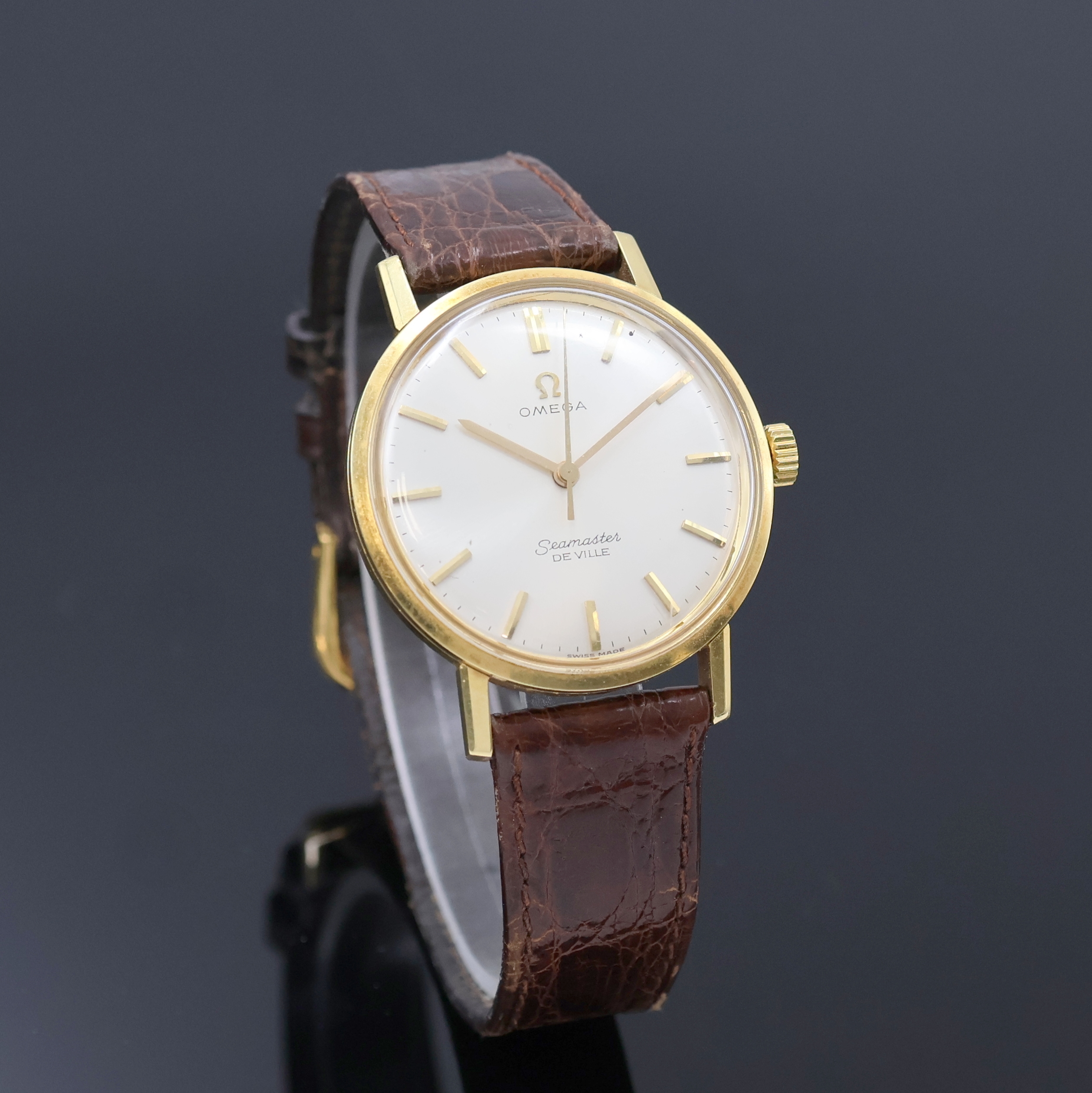 Detail b: OMEGA Seamaster De Ville Herrenarmbanduhr in GG 750/000 Referenz 135.020 SC-62, Handaufzug, Schweiz um 1962, 2-teil. Geh., Lünette aufgedr., Boden ...