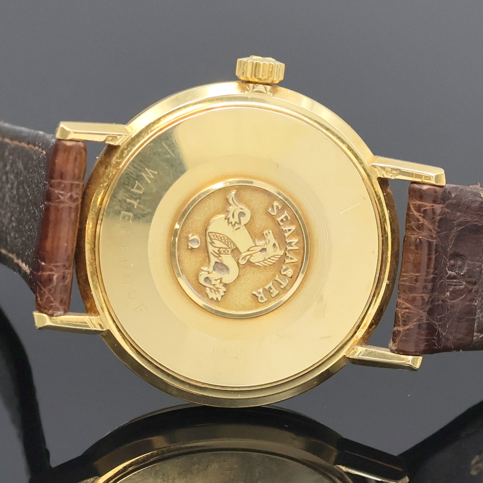 Detail d: OMEGA Seamaster De Ville Herrenarmbanduhr in GG 750/000 Referenz 135.020 SC-62, Handaufzug, Schweiz um 1962, 2-teil. Geh., Lünette aufgedr., Boden ...