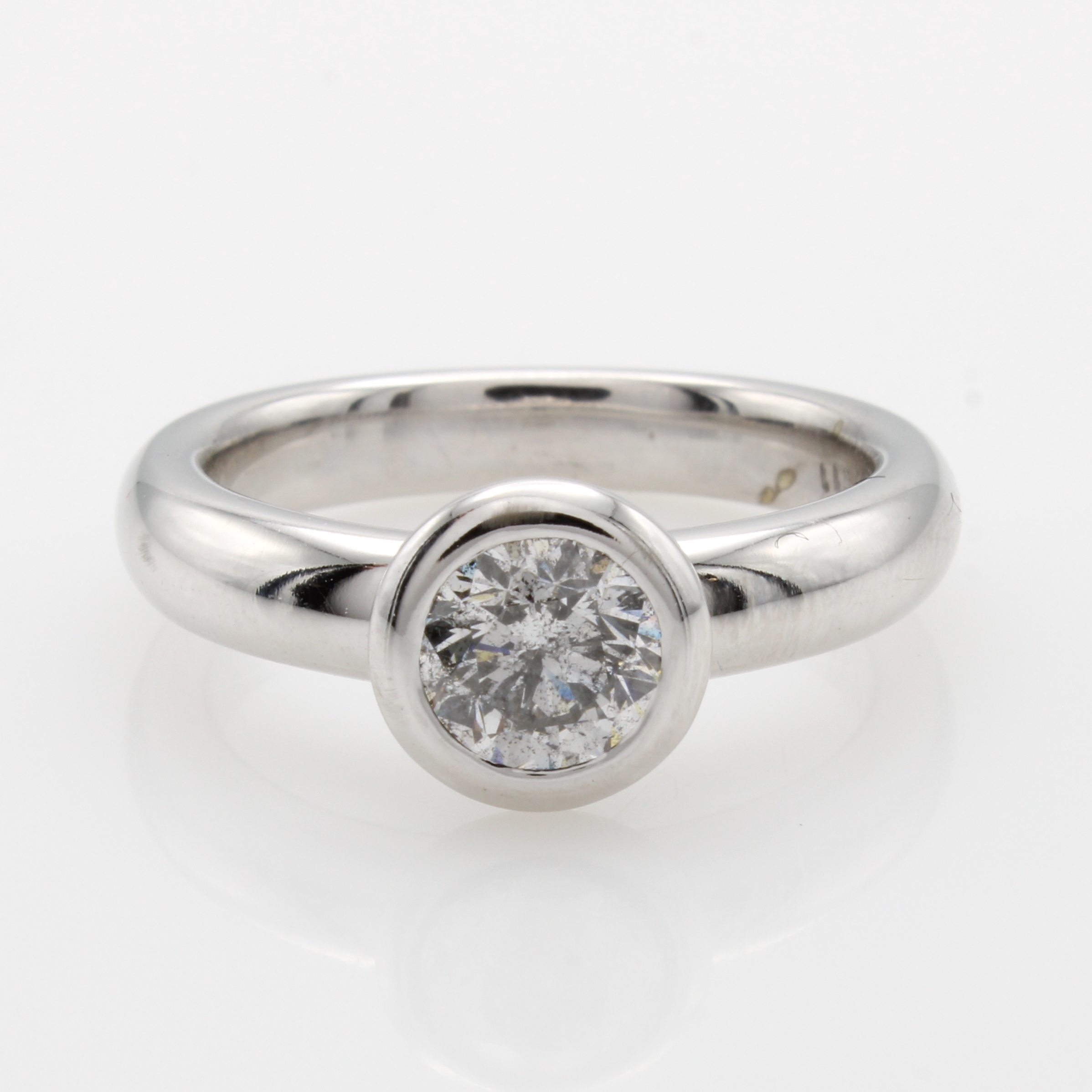 Image 27037668 - Ring mit Brillantsolitär, WG 585/000, Brill. in Zargenfassung ca. 1.11 ct feines ...