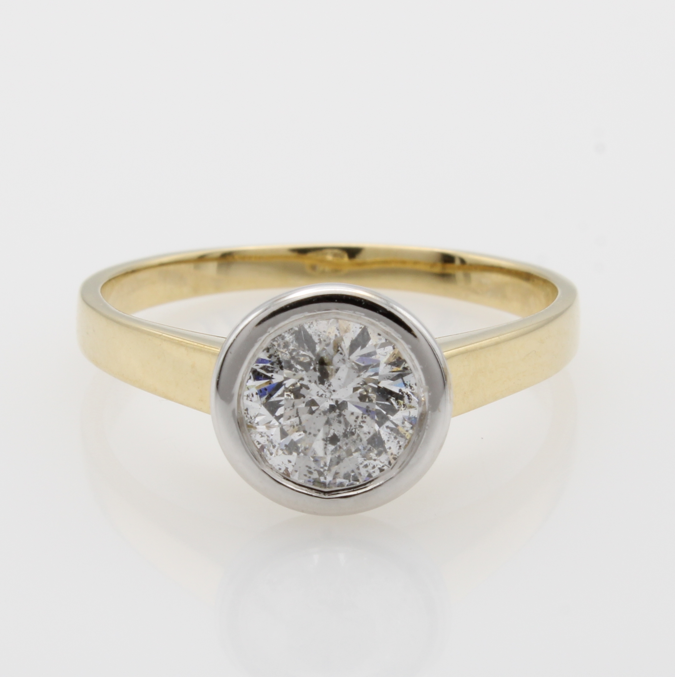 Image 27037670 - Ring mit Brillant, GG 585/000, Brill. in WG Zargenfassung ca. 1.01 ct feines Weiß/p, RW ...